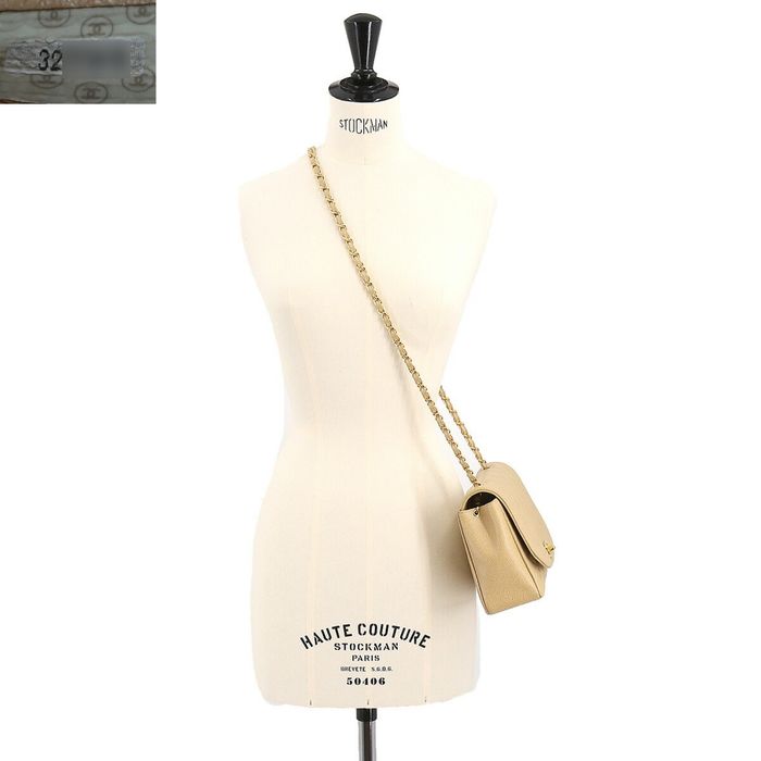 Chanel CHANEL Diana 25 Matelasse Chain Shoulder Bag Caviar Skin Beige  A01165 Vintage