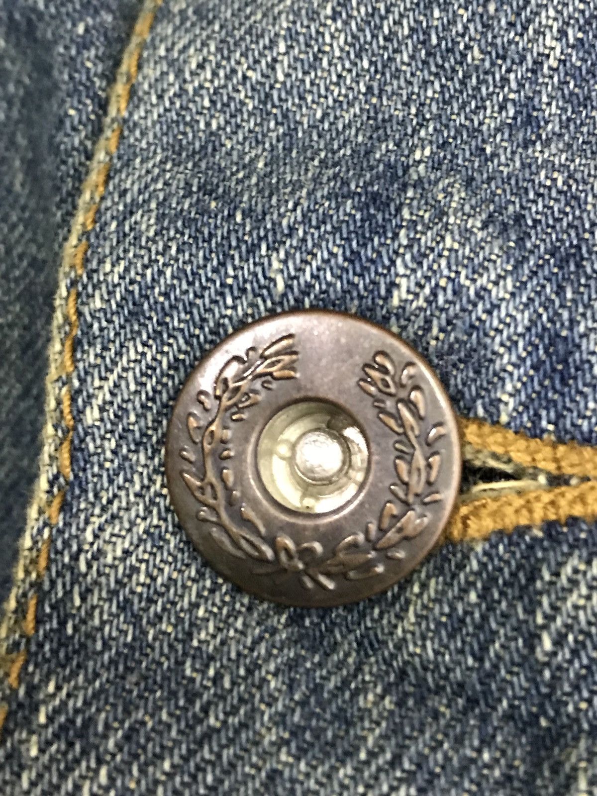 Japanese Brand Japanese Brand Full Glow Distressed Denim Jacket Size US S / EU 44-46 / 1 - 3 Thumbnail
