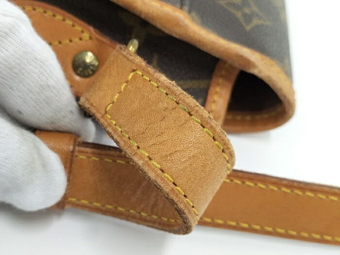Louis Vuitton Gibesière MM Monogram Shoulder Bag