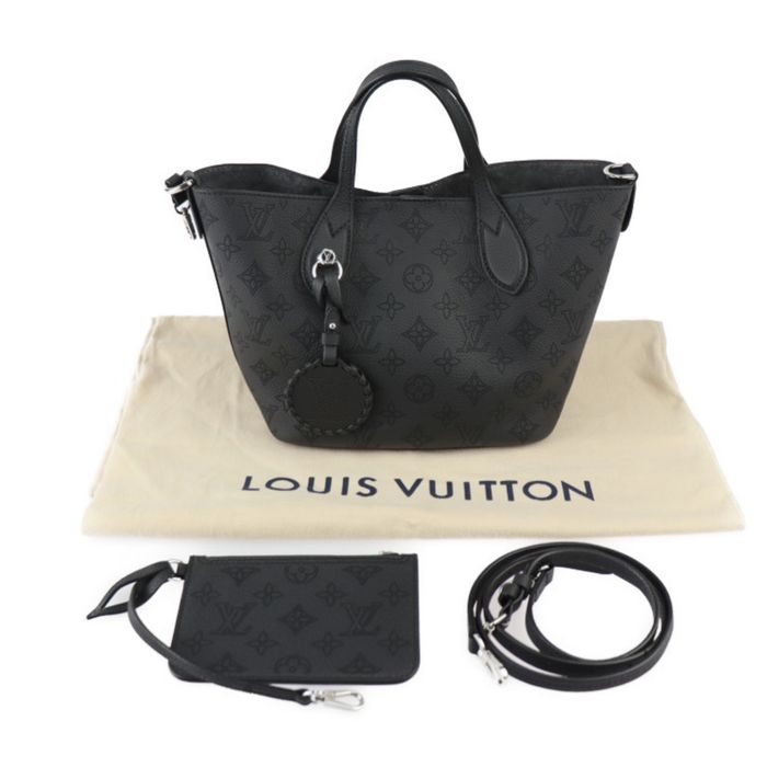 Louis Vuitton Blossom mm Black Mahina