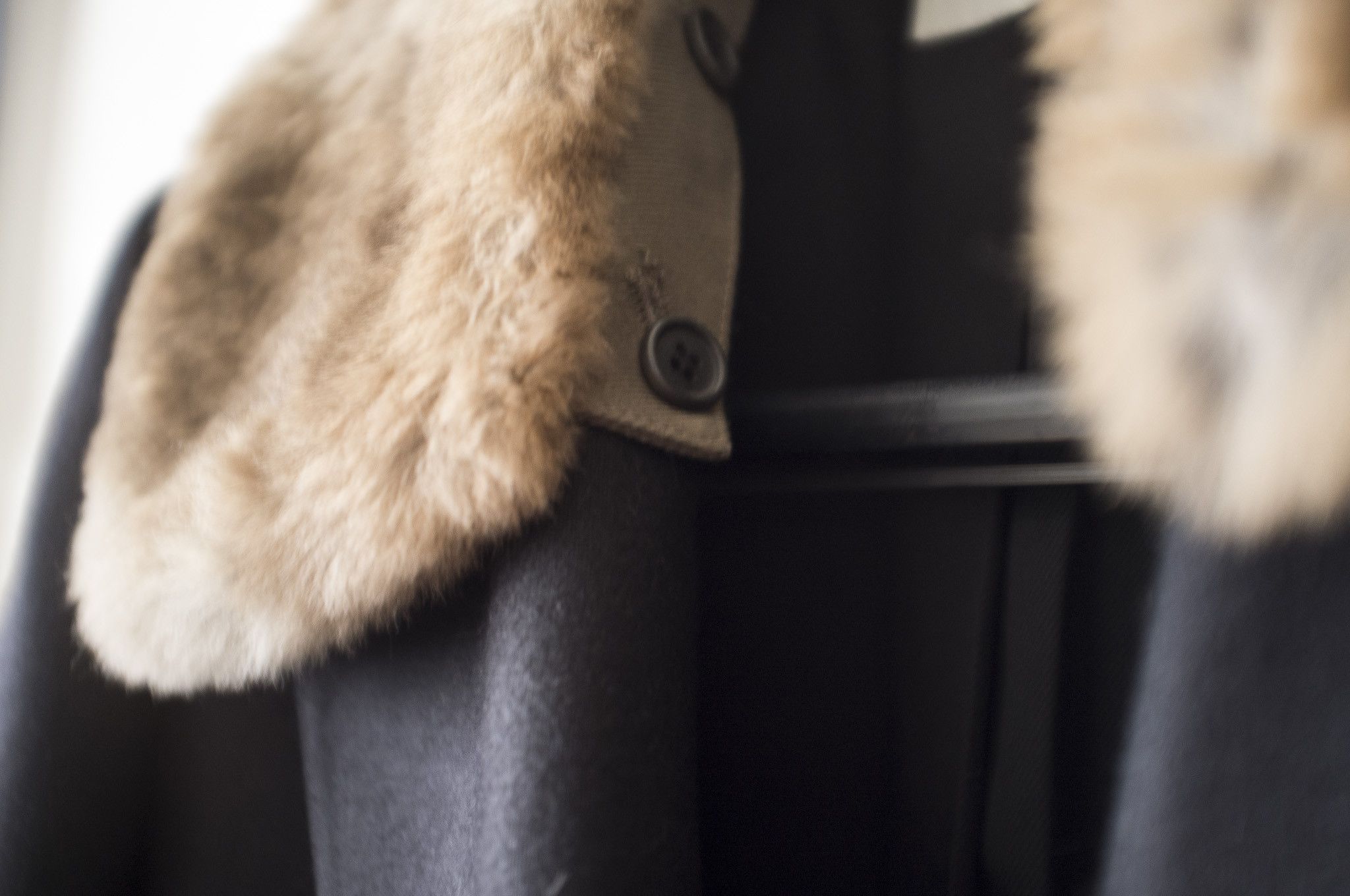 Dries Van Noten Runway Rabbit Fur Collar Coat Size US M / EU 48-50 / 2 - 5 Thumbnail
