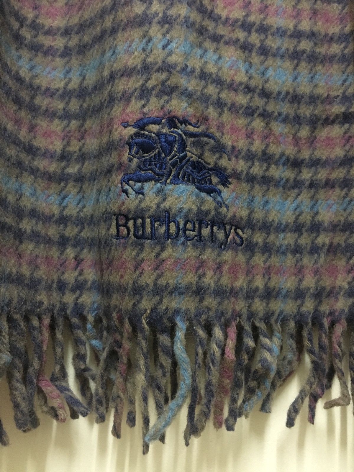 Burberry Burberrys Scarves Scarf Body Shawl Wrap Wool / Burberrys Size ONE SIZE - 3 Thumbnail