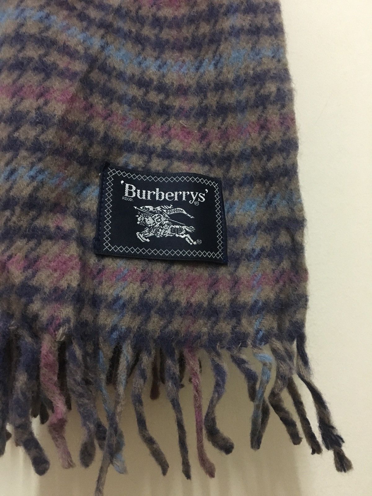 Burberry Burberrys Scarves Scarf Body Shawl Wrap Wool / Burberrys Size ONE SIZE - 4 Thumbnail