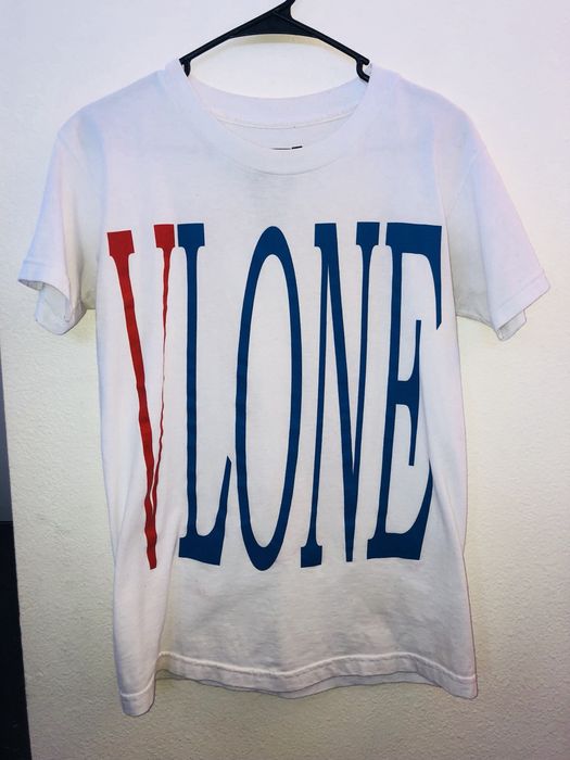 Vlone independence tee hotsell