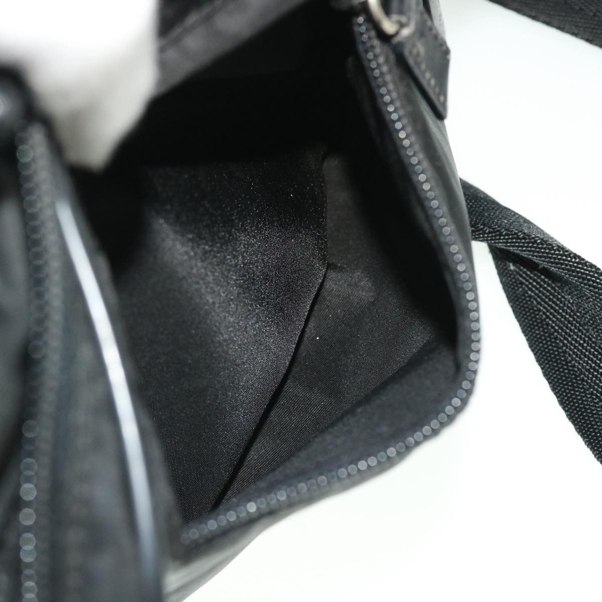Prada shoulder