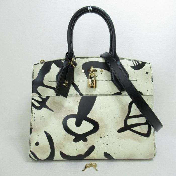 Louis Vuitton Pre-owned 2019 City Steamer mm Handbag - White