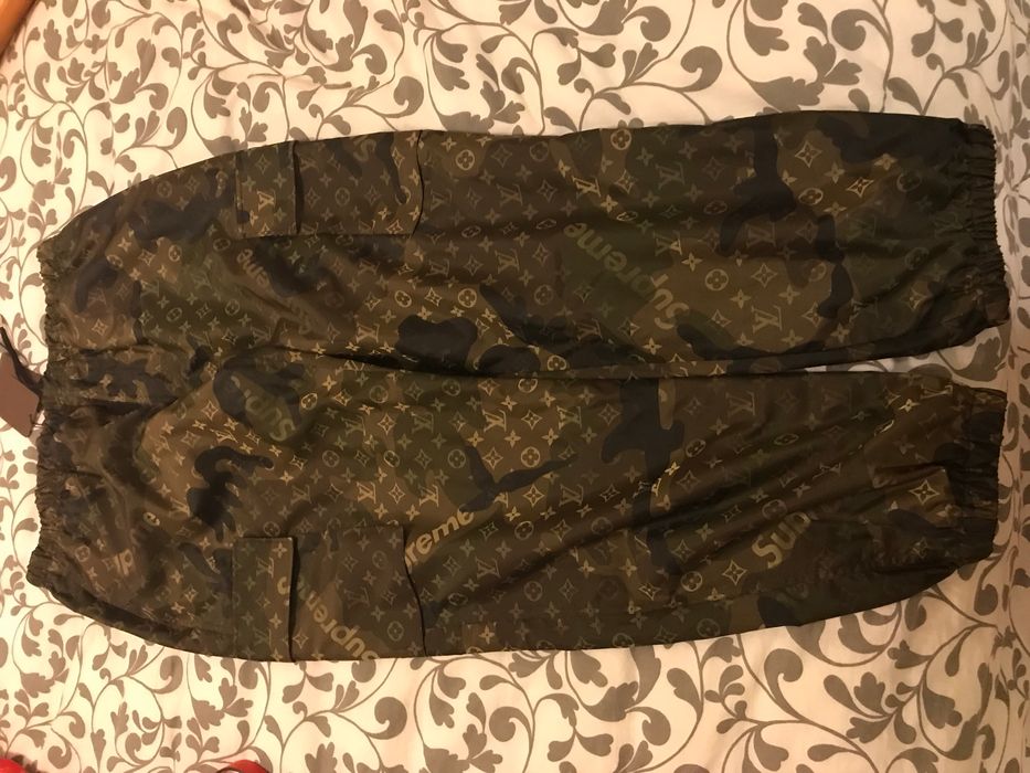 Supreme Louis Vuitton x Supreme Camouflage Camo Monogram Cargo Track Pants