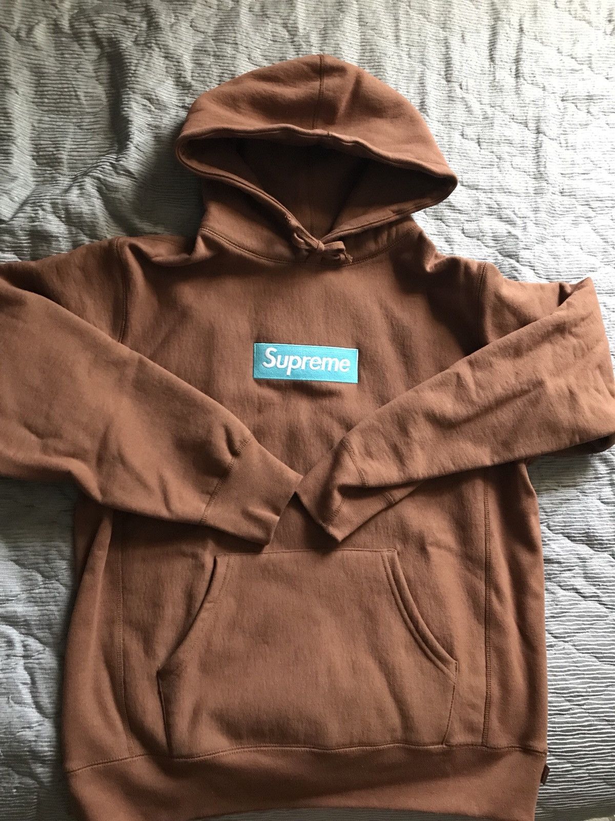 Supreme FW17 box logo hooded sweatshirt in Rust color - Medium