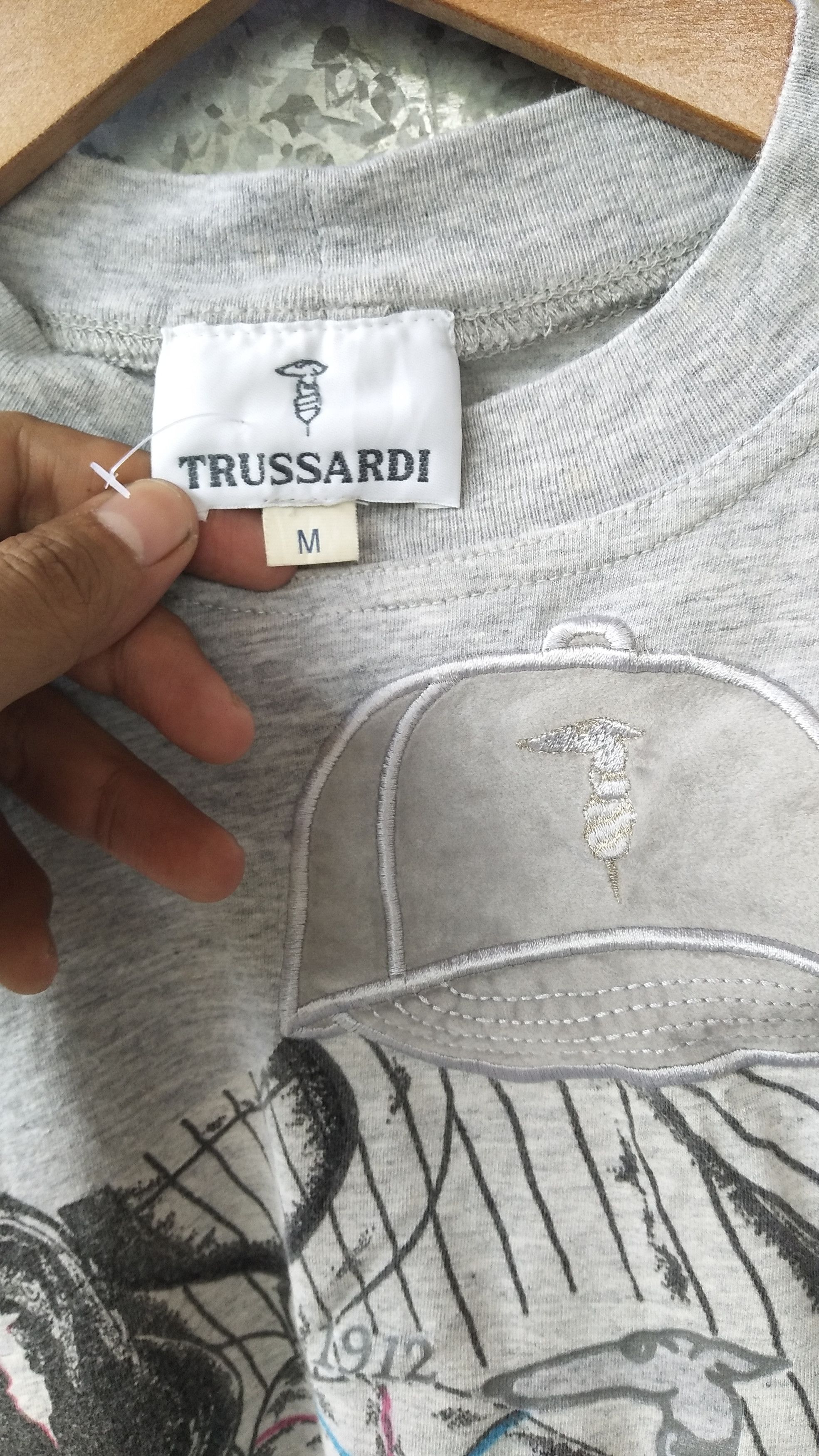 Trussardi Vintage Trussardi roundneck t shirt Size US M / EU 48-50 / 2 - 3 Thumbnail