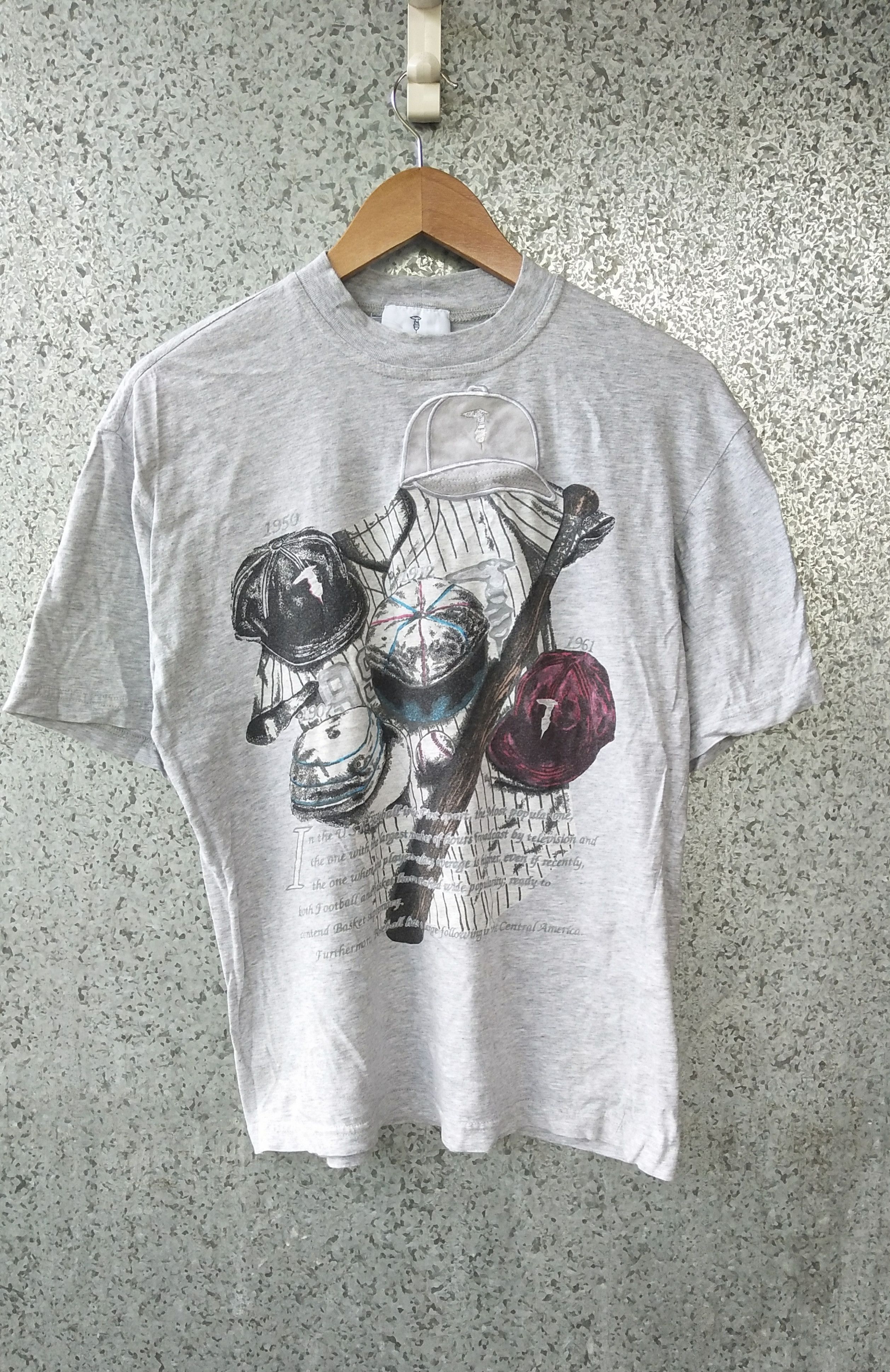 Trussardi Vintage Trussardi roundneck t shirt Size US M / EU 48-50 / 2 - 1 Thumbnail