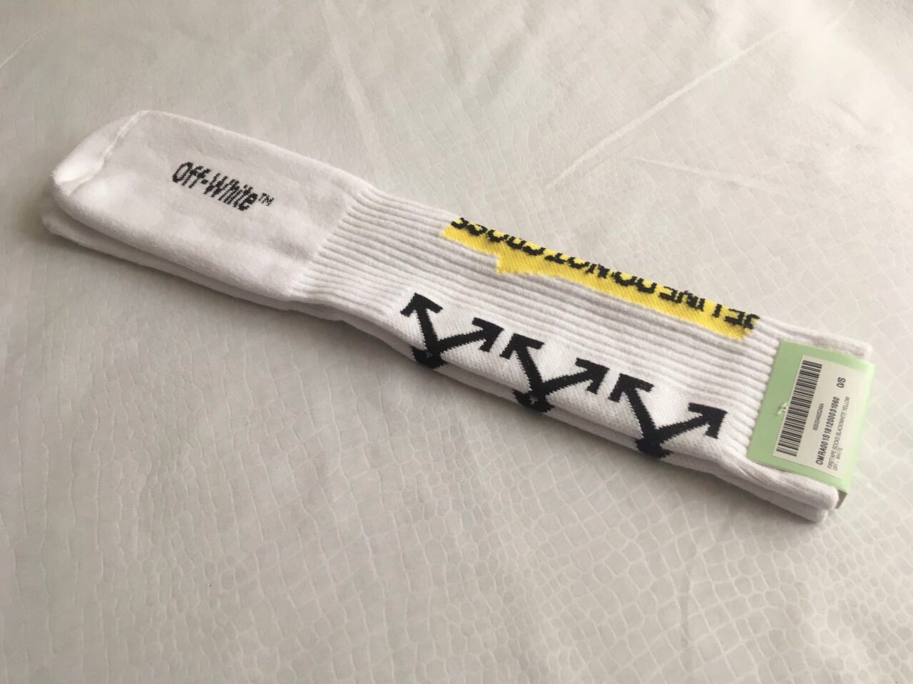 Off white socks do not cross best sale