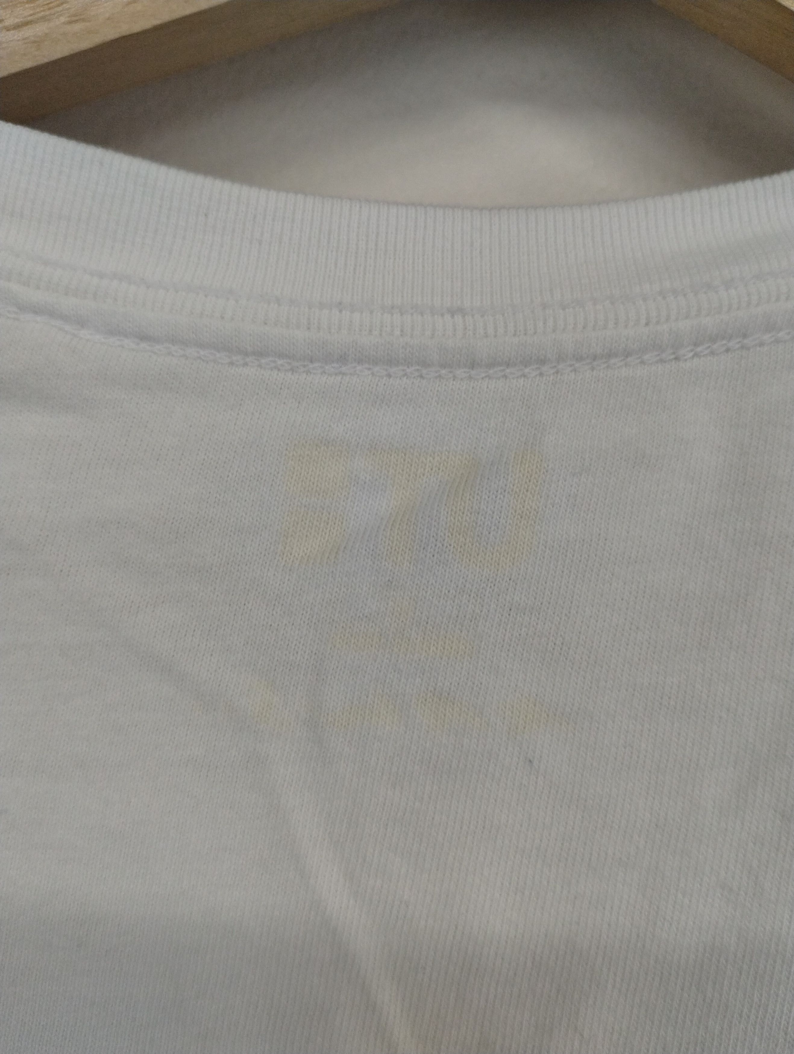 Uniqlo Kaws Uniqlo Tee Shirt Size US S / EU 44-46 / 1 - 5 Thumbnail