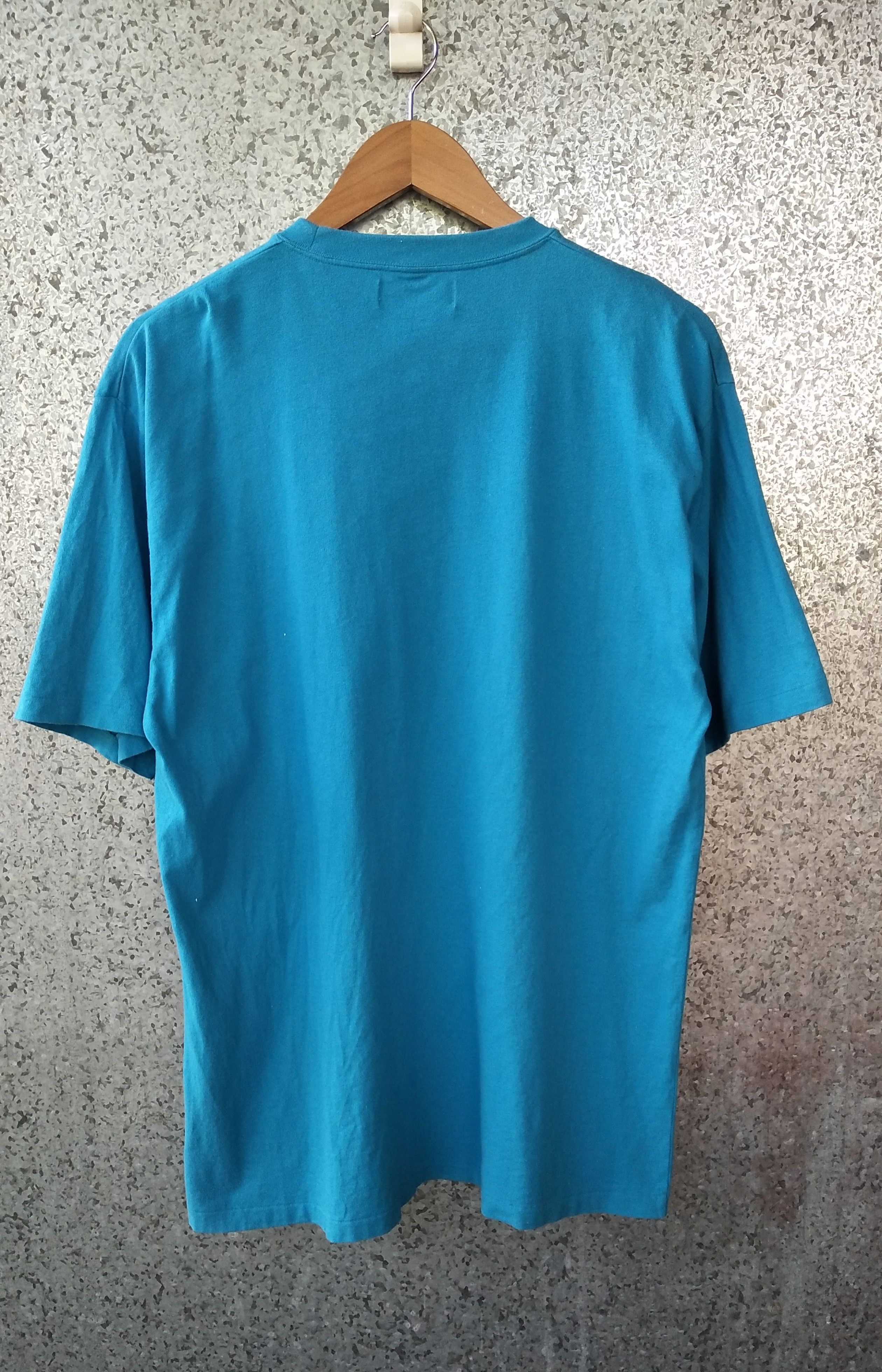 Michiko Koshino London 🔥 Vintage Michiko London Koshino t shirt spell out Size US L / EU 52-54 / 3 - 2 Thumbnail