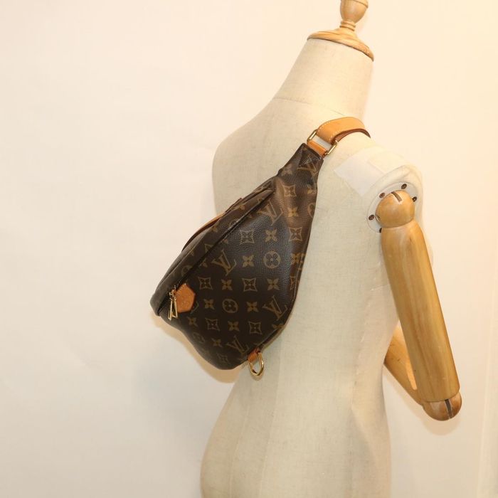 Louis vuitton m43644 discount bumbag