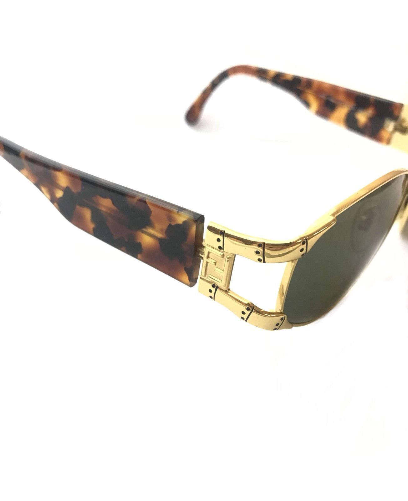 Fendi Sunglasses Size ONE SIZE - 4 Thumbnail