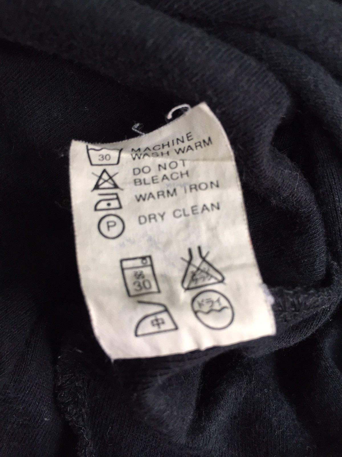 Armani LAST DROP! Vintage Long Sleeve Crewneck Shirt Size US S / EU 44-46 / 1 - 7 Thumbnail