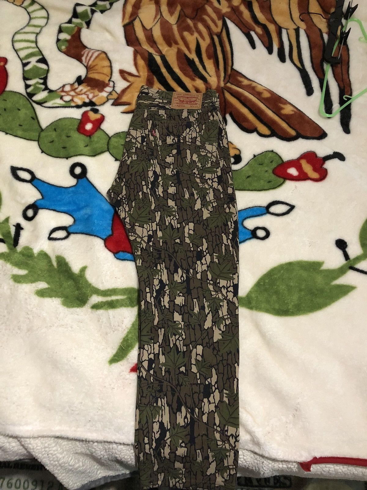 Levi's × Supreme Supreme Camo Pants Size US 34 / EU 50 - 1 Thumbnail