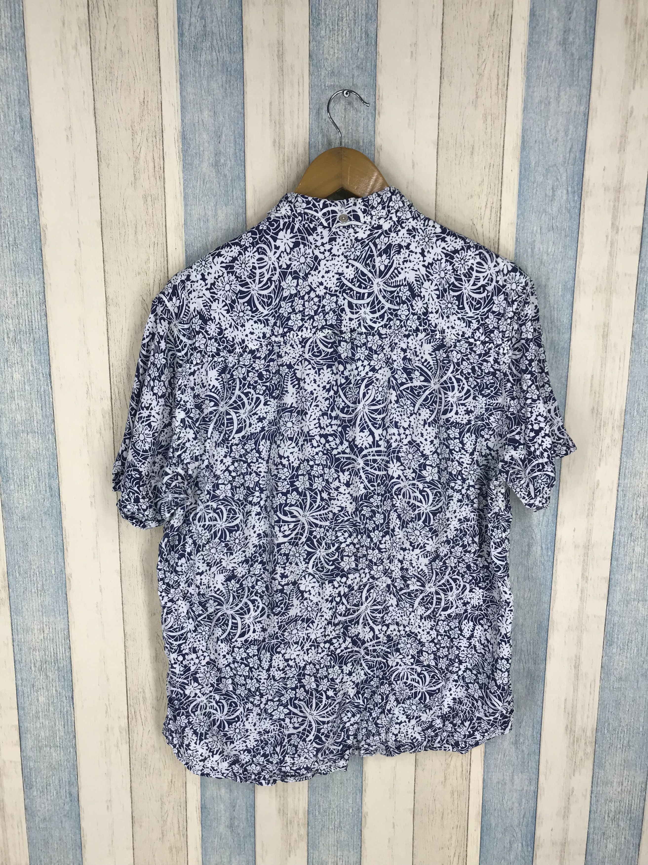 Vintage Vintage 90's Paisly Floral Buttondown Size US M / EU 48-50 / 2 - 7 Thumbnail