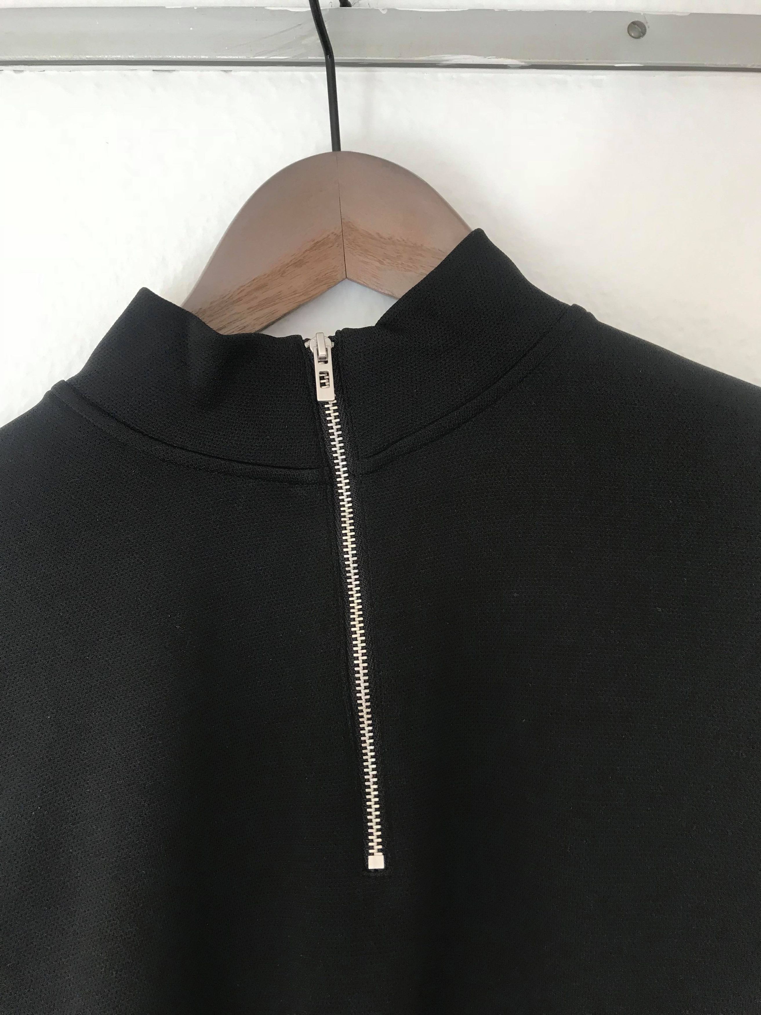 Han Kjobenhavn Han Kjobenhavn longsleeve w. zipper Size US M / EU 48-50 / 2 - 3 Thumbnail