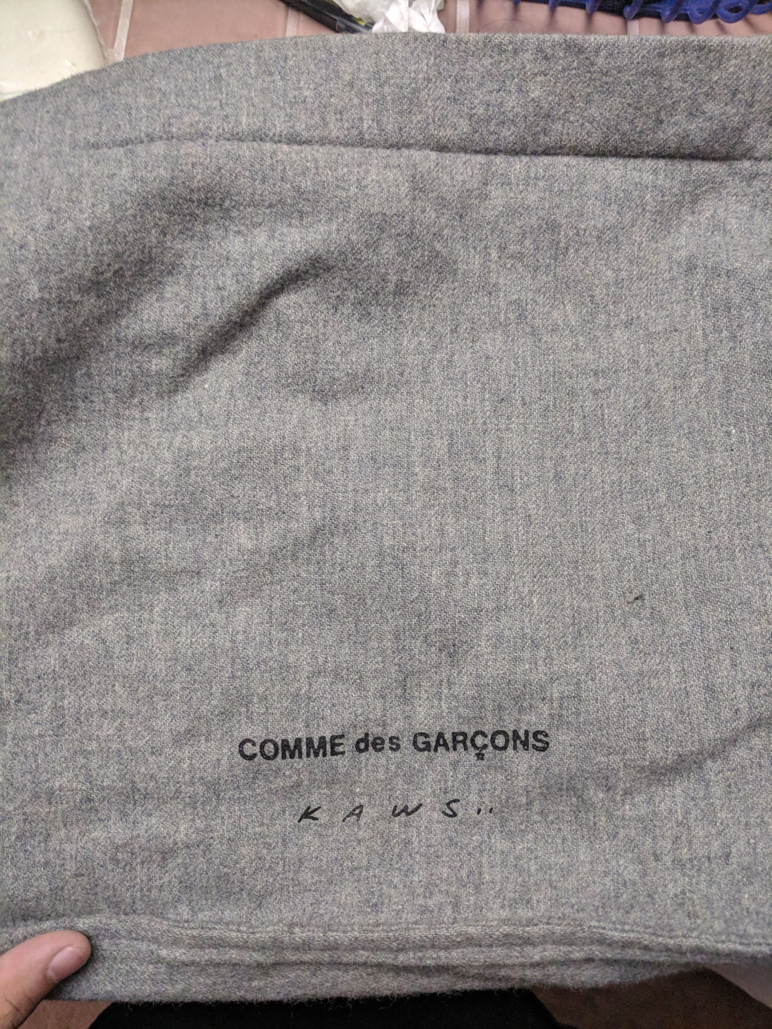 Comme des Garcons × Kaws 100% Wool Messenger Size ONE SIZE - 2 Thumbnail