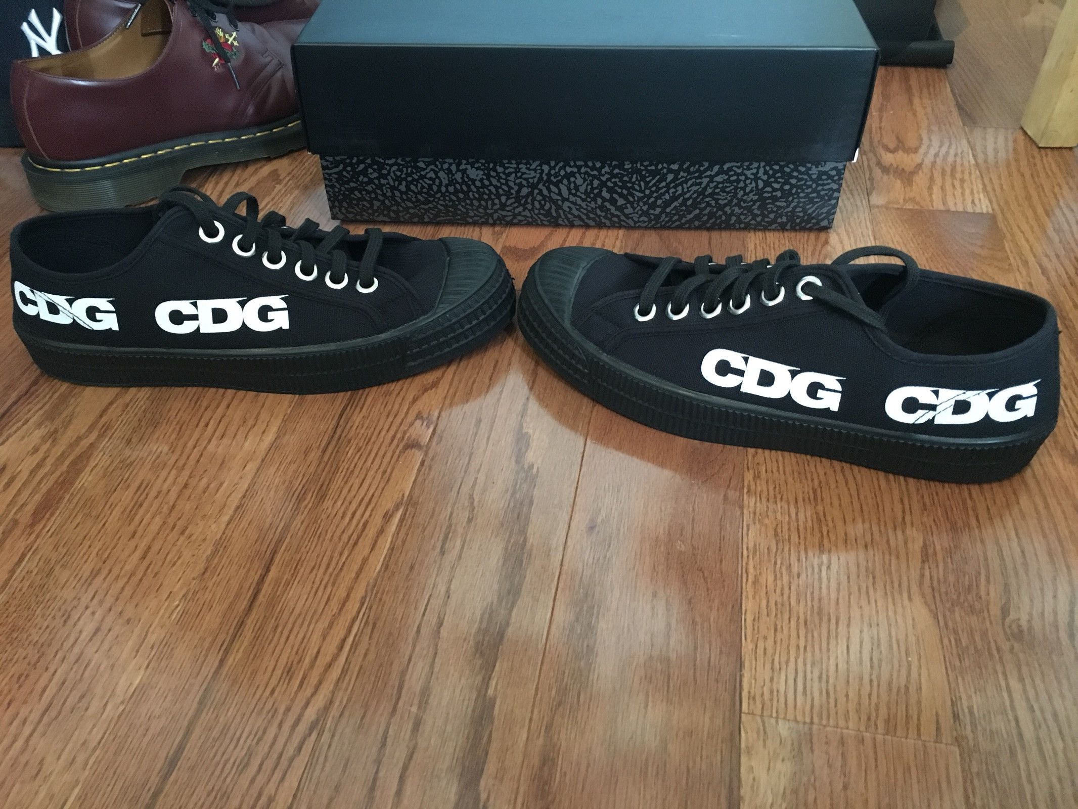 Novesta shops x cdg