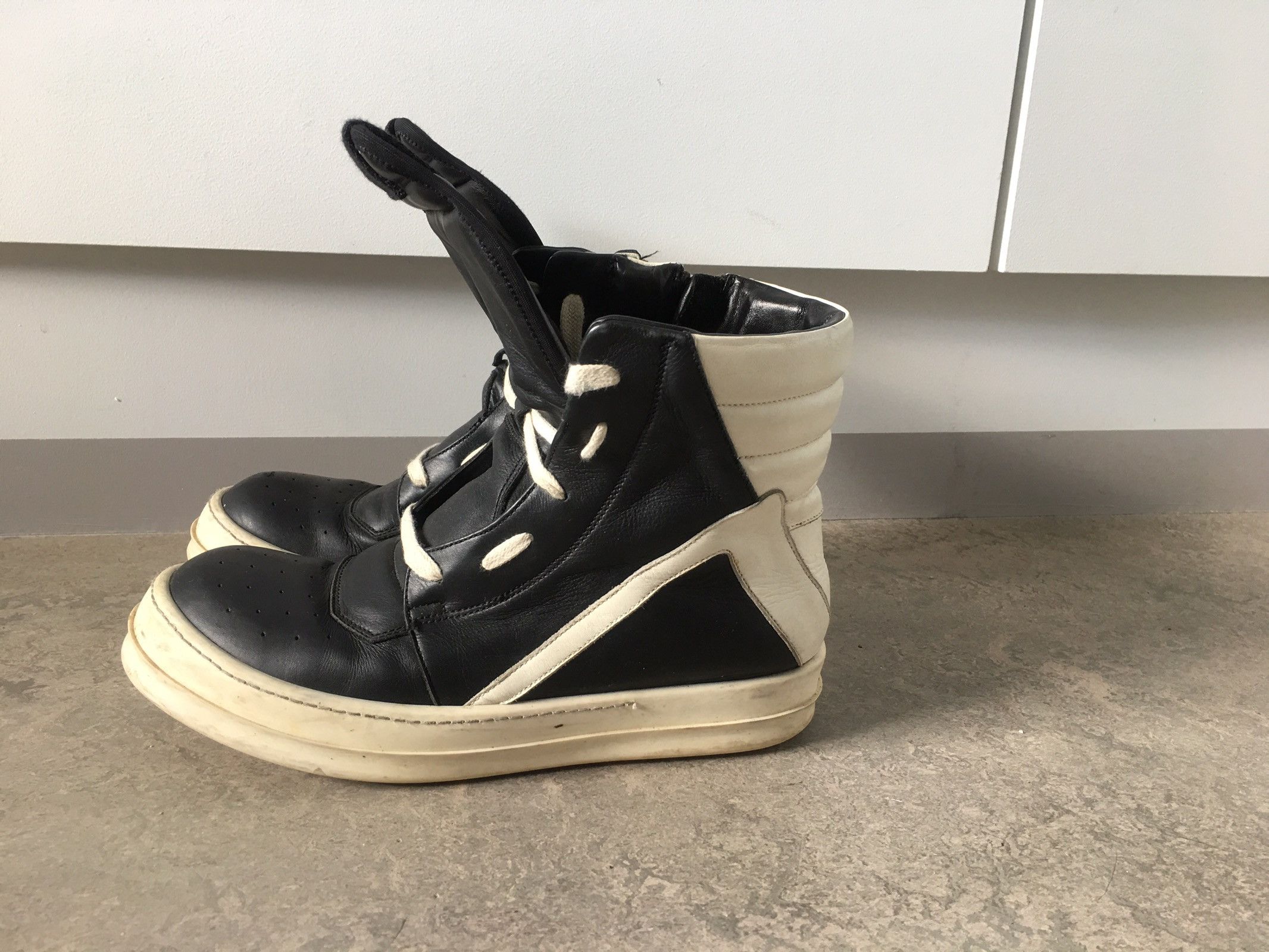 Rick Owens Geobasket black and white Size 39 | Grailed