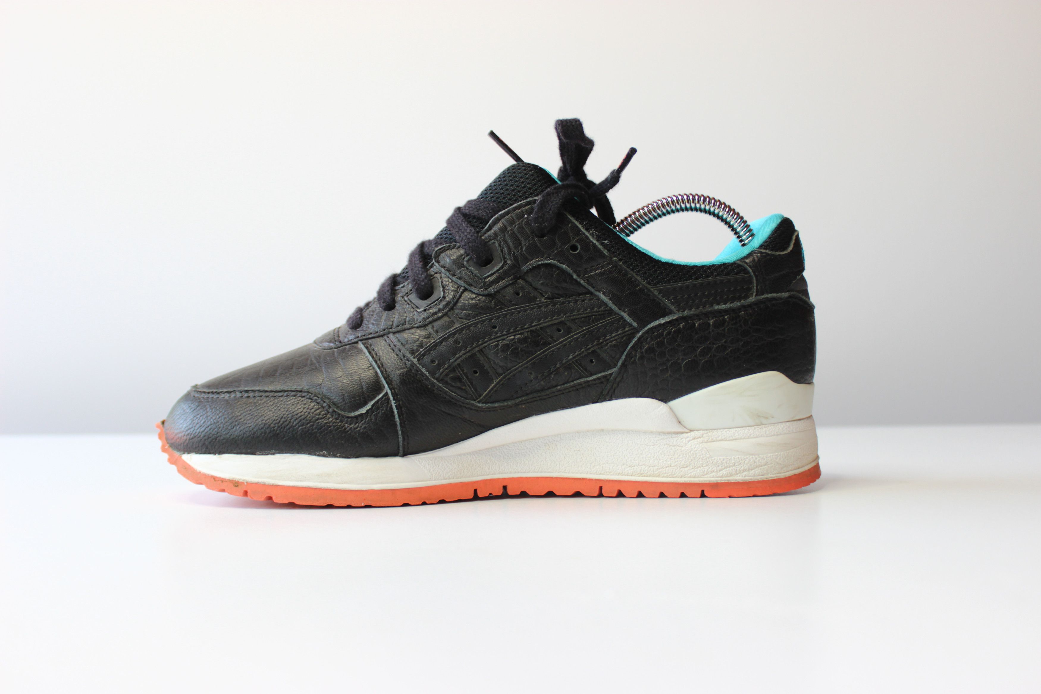 Asics Gel-Lyte III “Miami Vice” Black Size US 7 / EU 40 - 3 Thumbnail