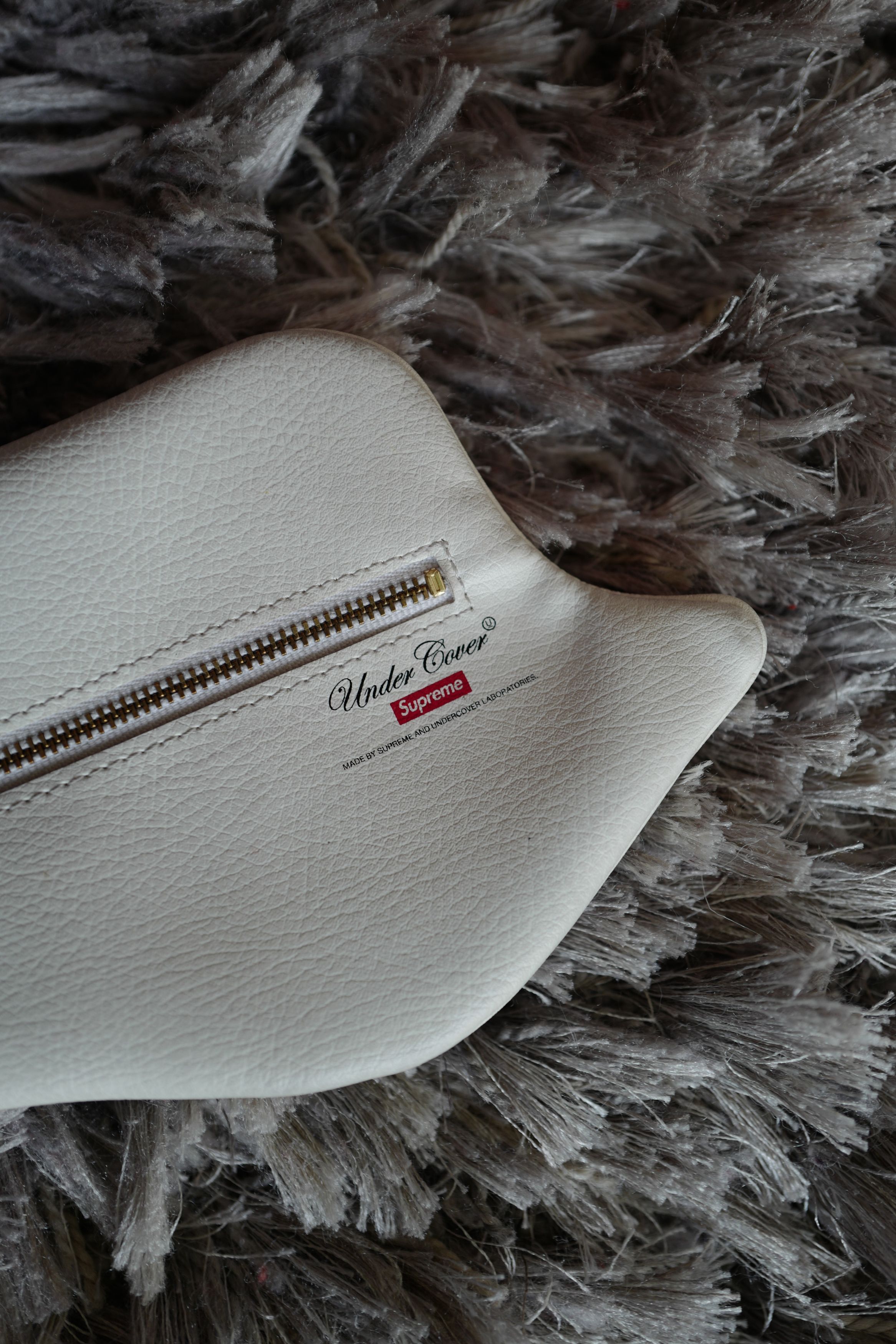 Supreme × Undercover F/W 2016 Dynamite Pouch Size ONE SIZE - 2 Thumbnail