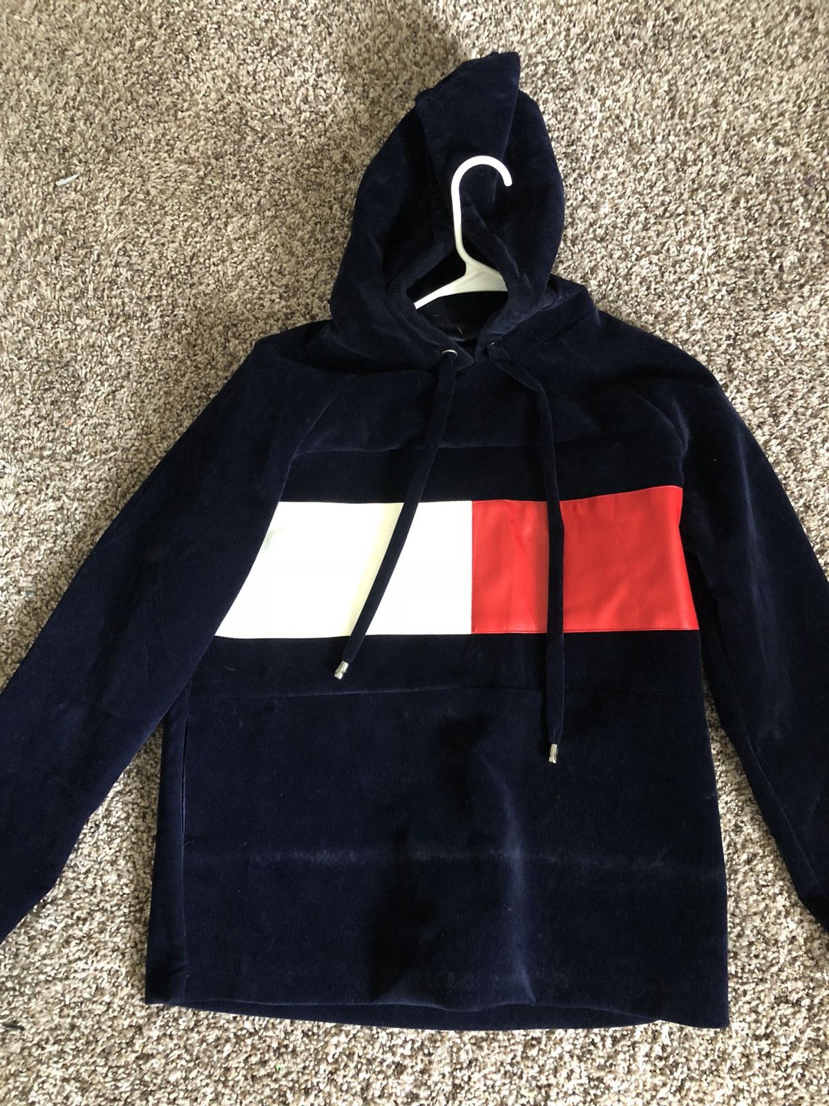 Tommy hilfiger gigi hot sale hadid hoodie