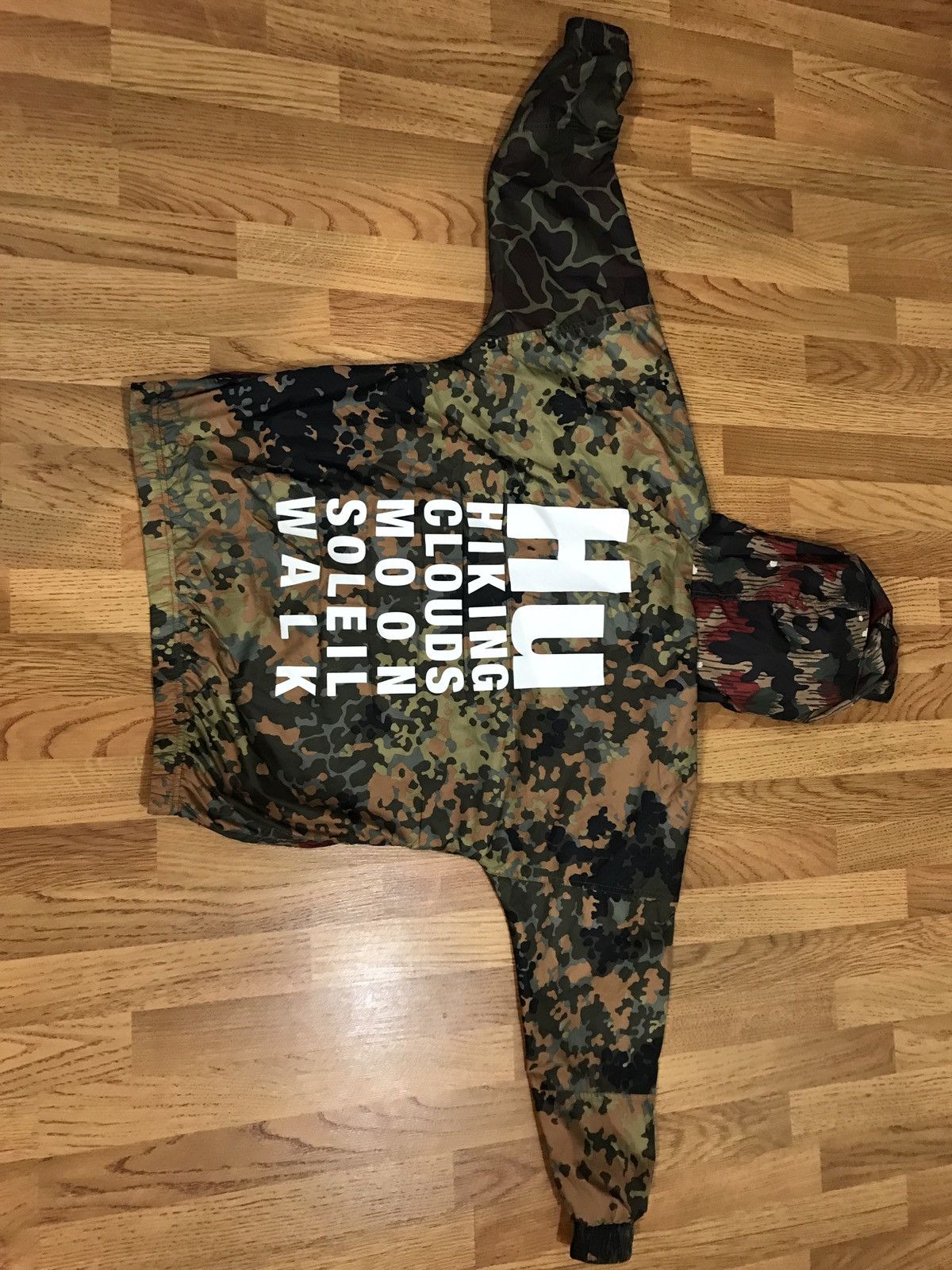 Human race camo online