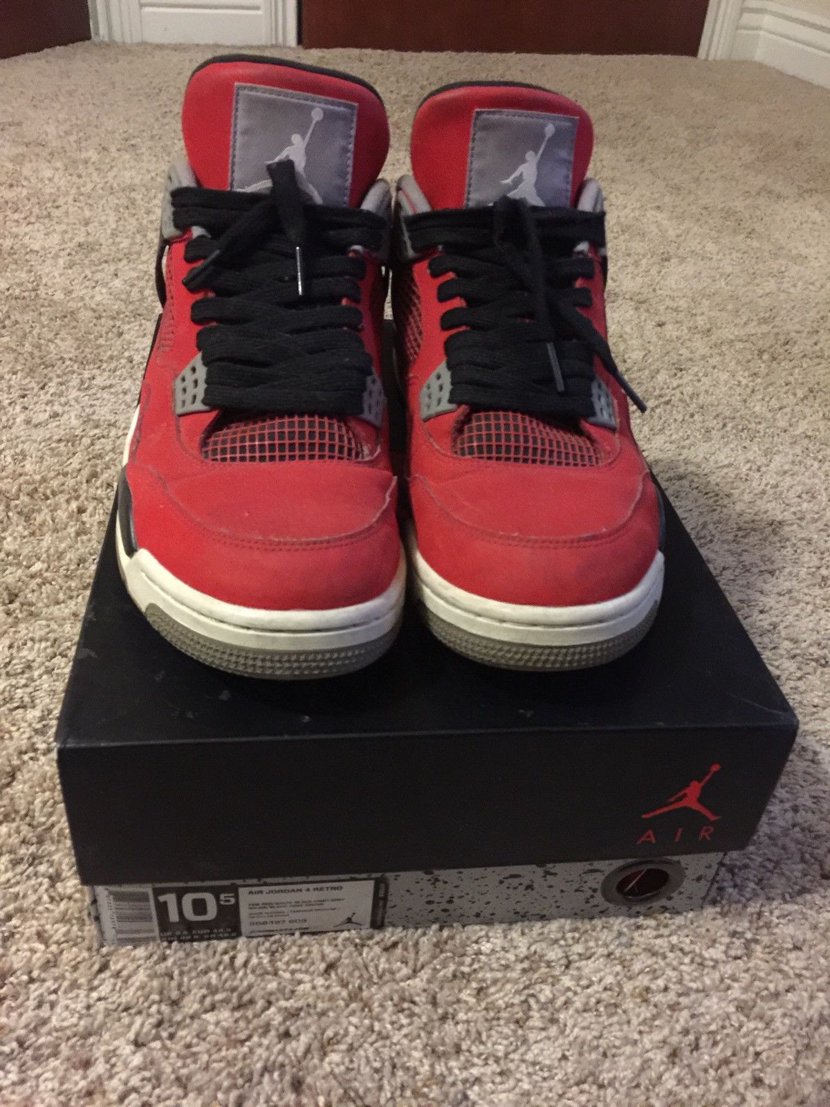 Jordan Toro 4