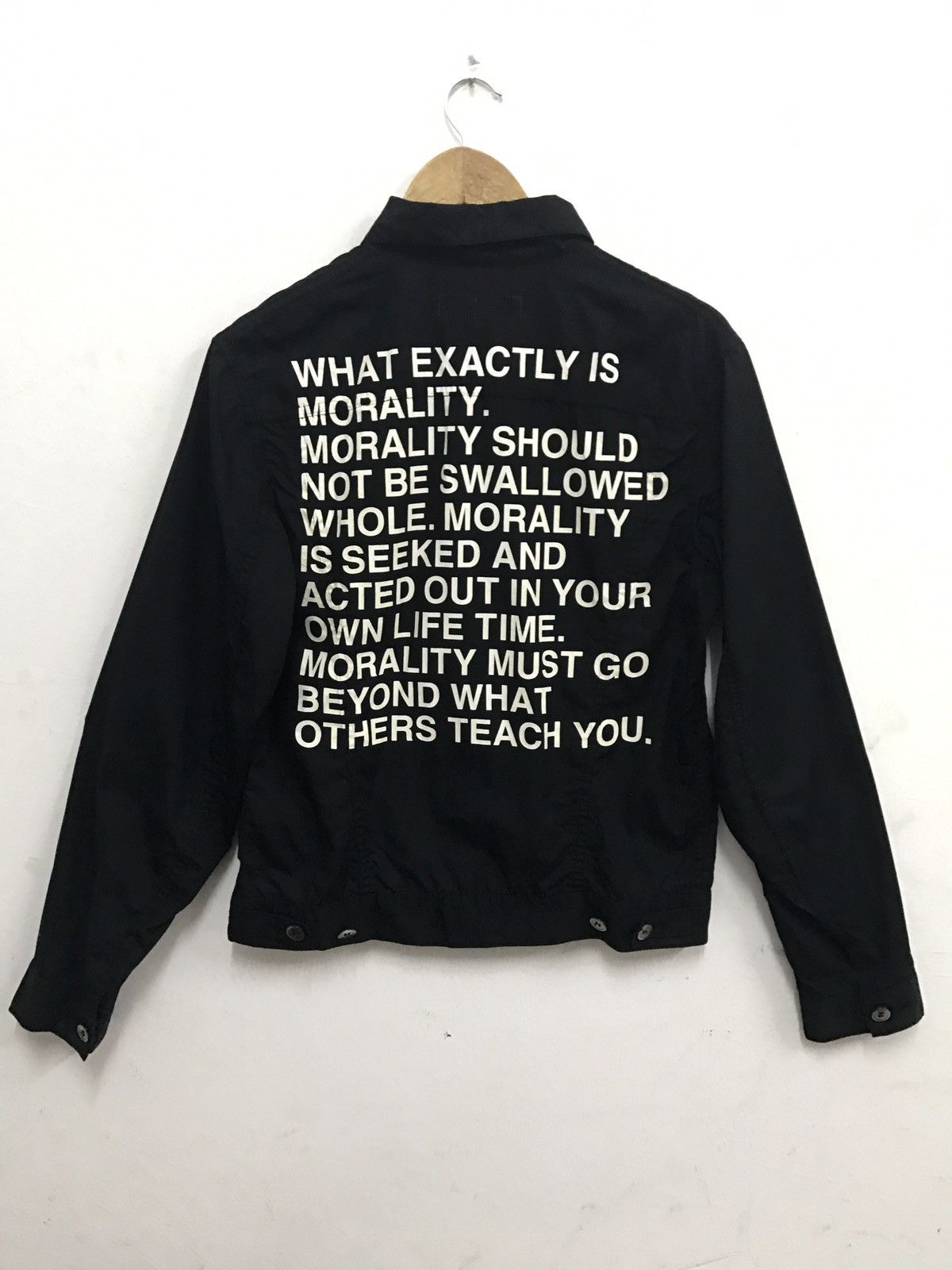 ★Economist_Liu Junya Watanabe: Women's Exaggerated Shoulder Top (Black