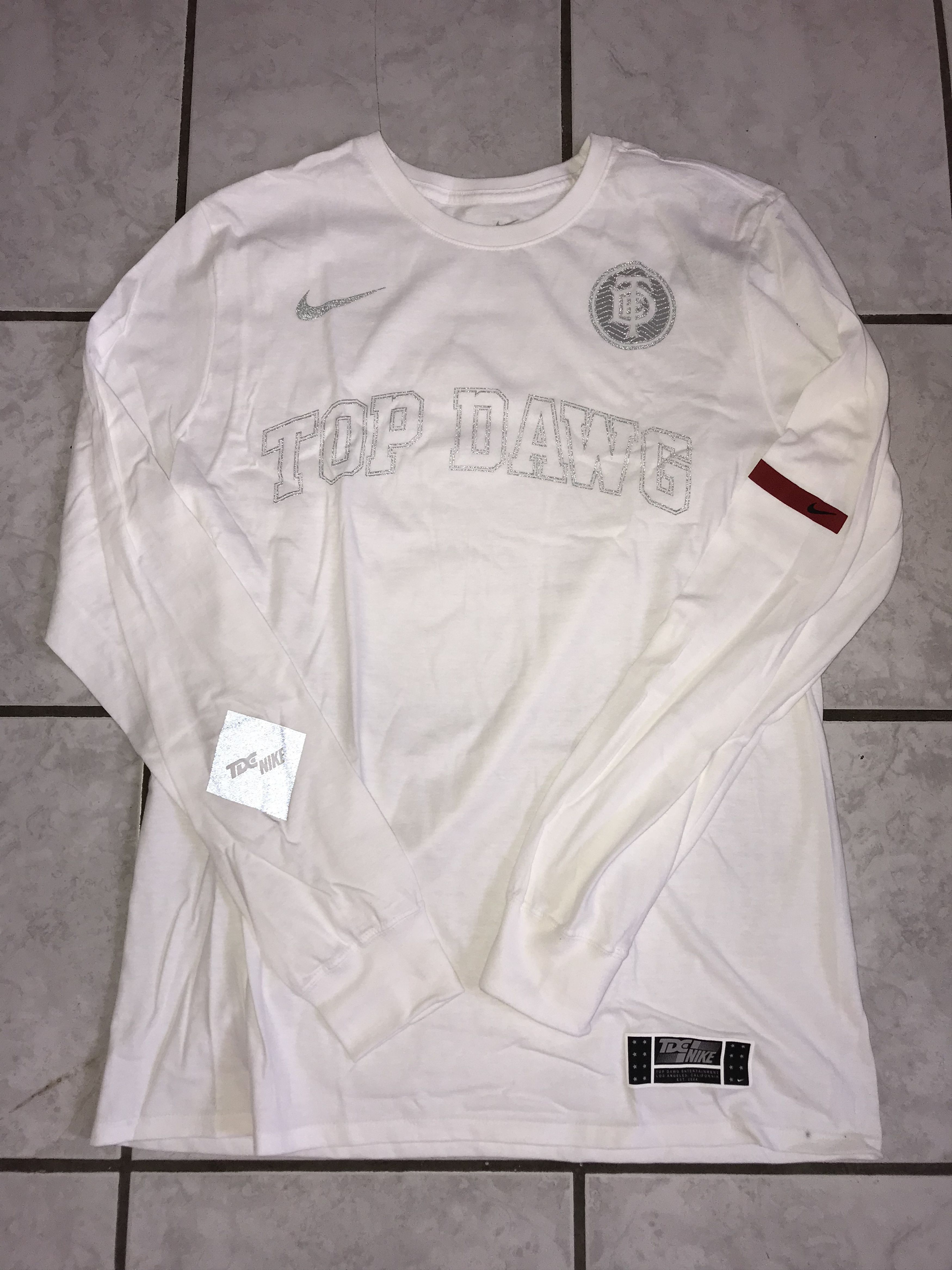 Men’s Nike X TDE “Top Dawg ” newest Graphic T-shirt (Sz. L)