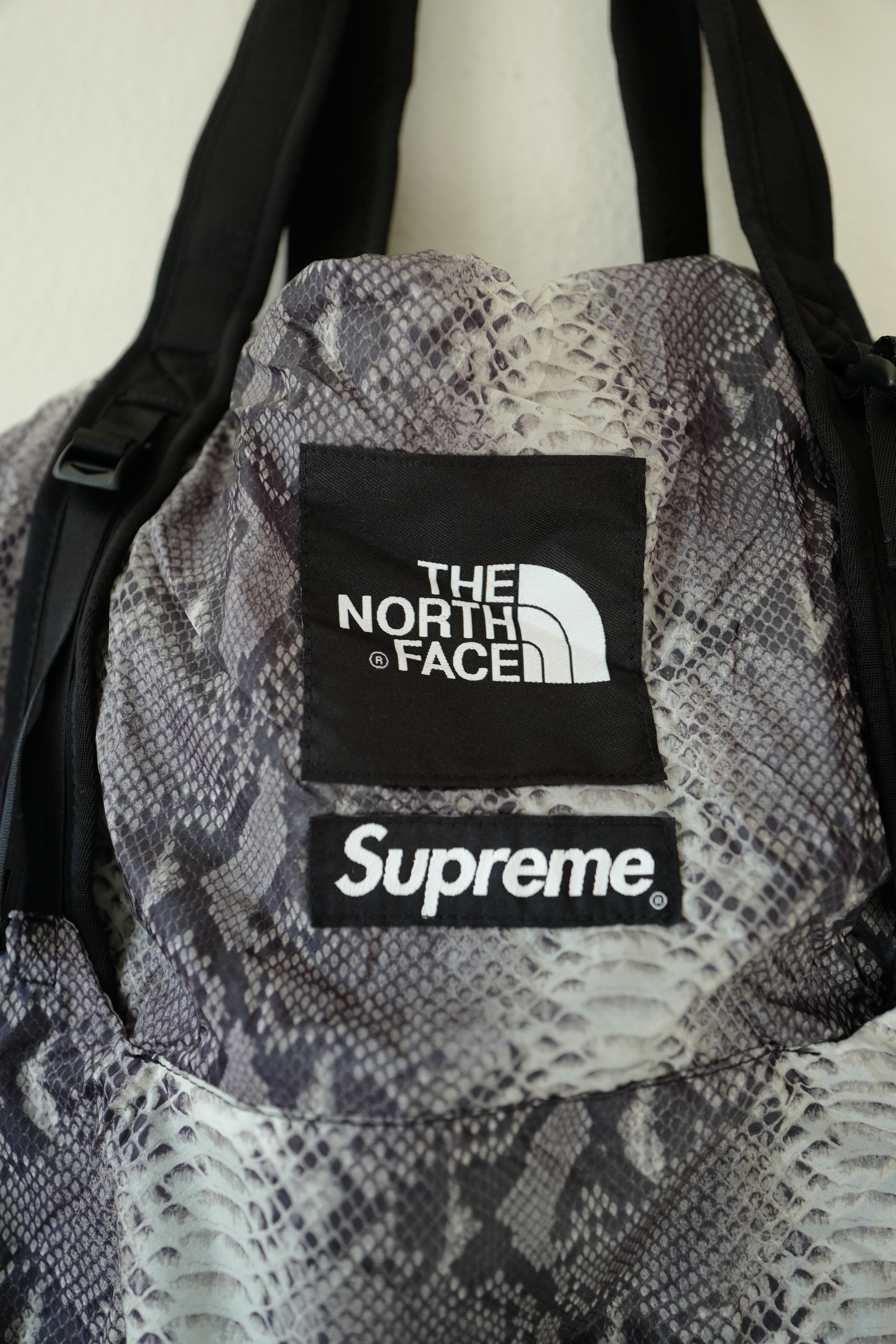 Supreme × The North Face S/S 2018 The North Face Flyweight Duffle Bag Size ONE SIZE - 2 Thumbnail