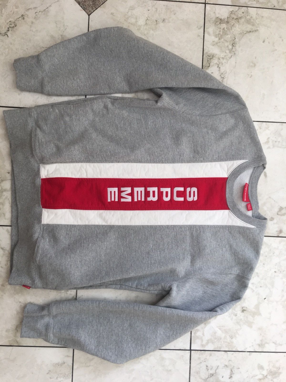 Supreme Season 17 Sweatshirt