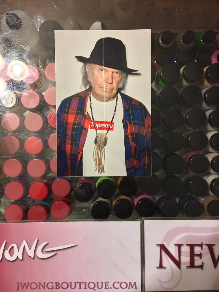 キ*ス様 Supremeニールヤングポスター 新品未使用 キ*ス様 Supremeニールヤングポスター 新品未使用 Supreme