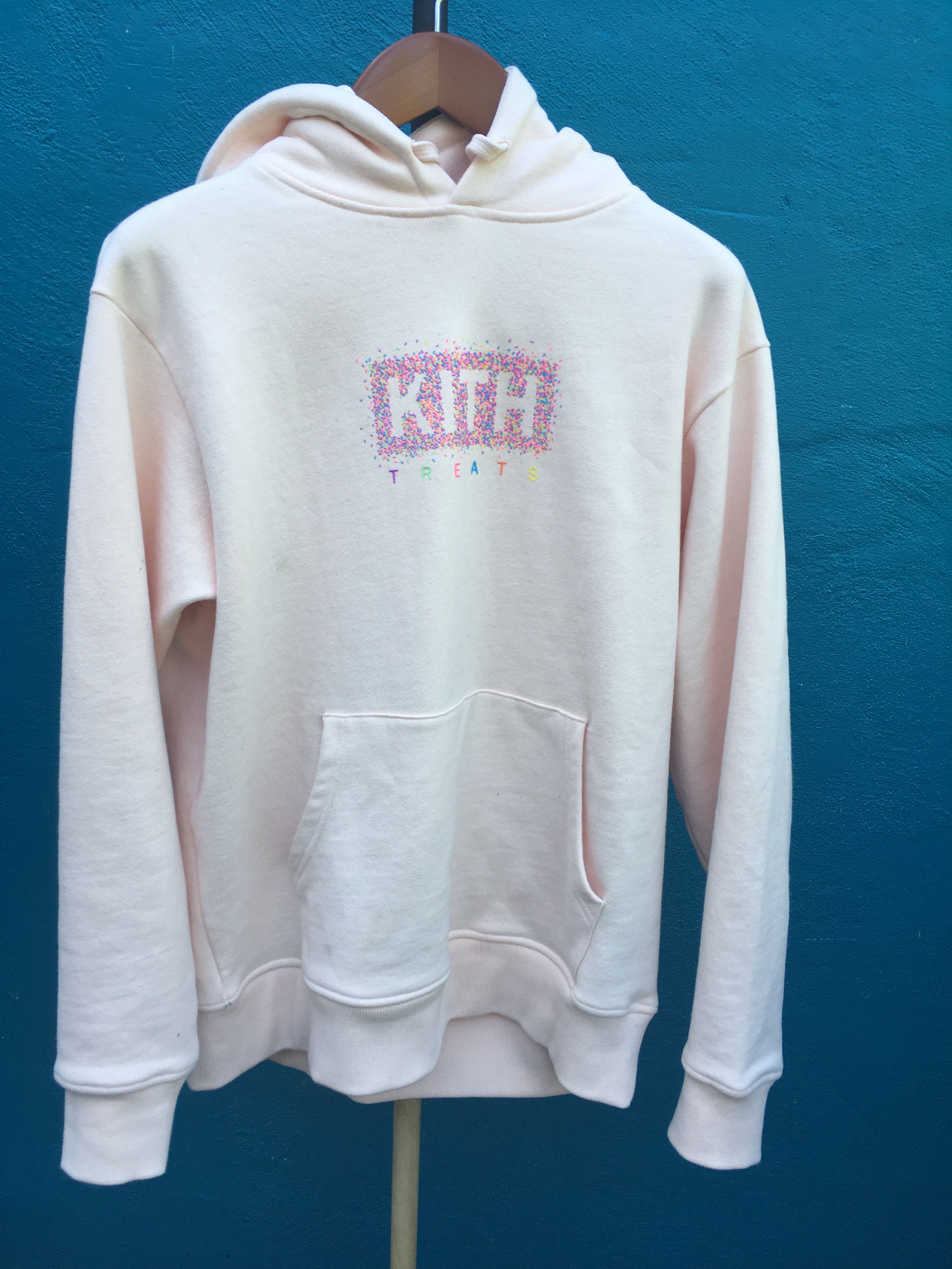 Kith treats sprinkle discount hoodie