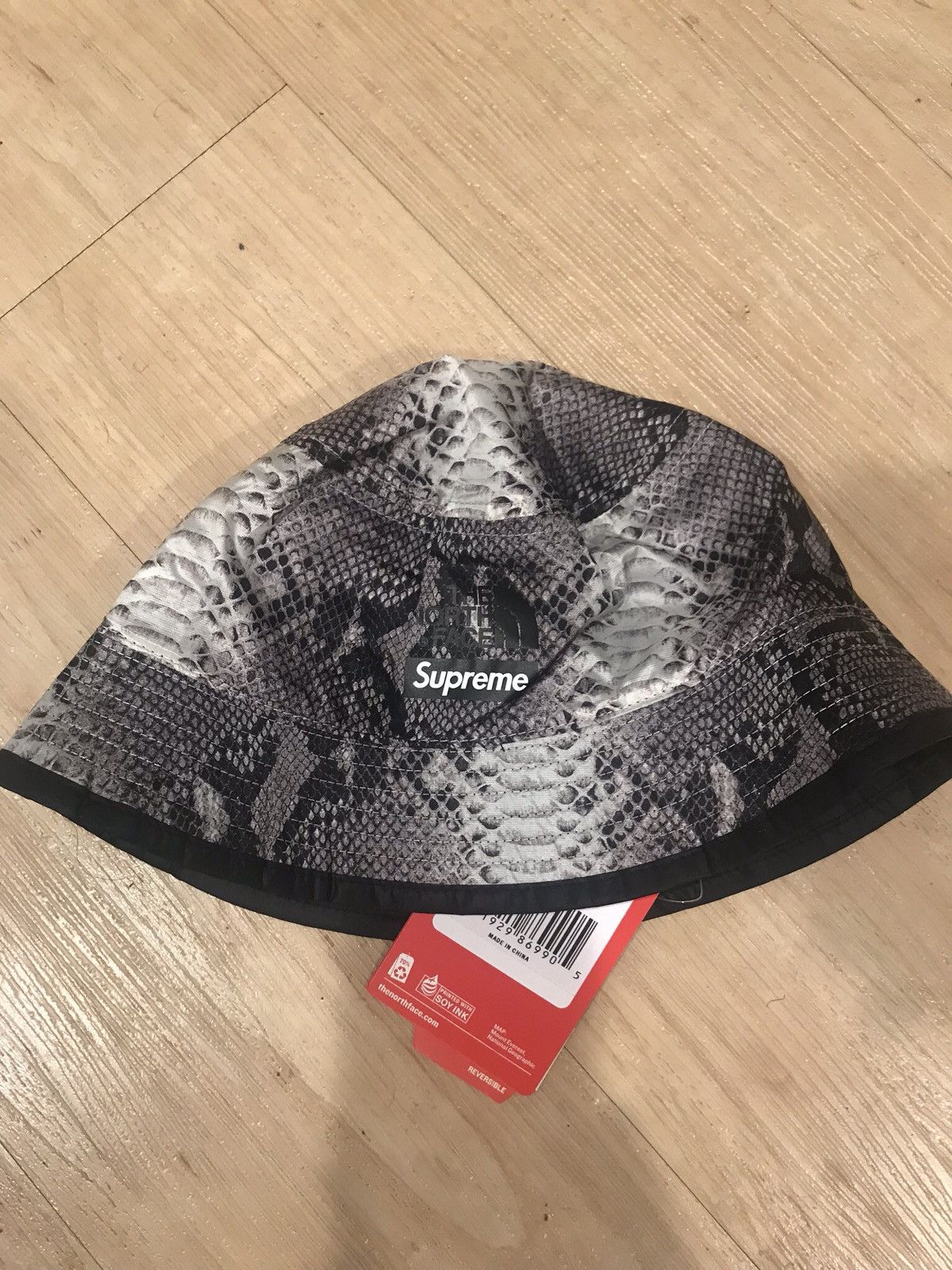 Supreme Supreme x The North Face Printed Snakeskin Packable