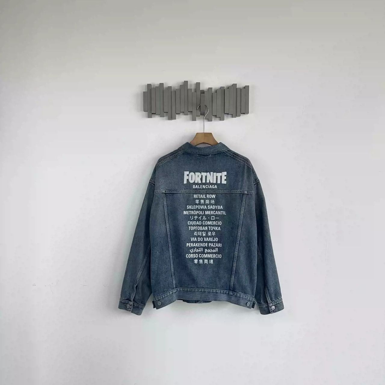 Balenciaga Balenciaga X Fortnite Printed Logo Denim Jacket Size US S / EU 44-46 / 1 - 2 Thumbnail