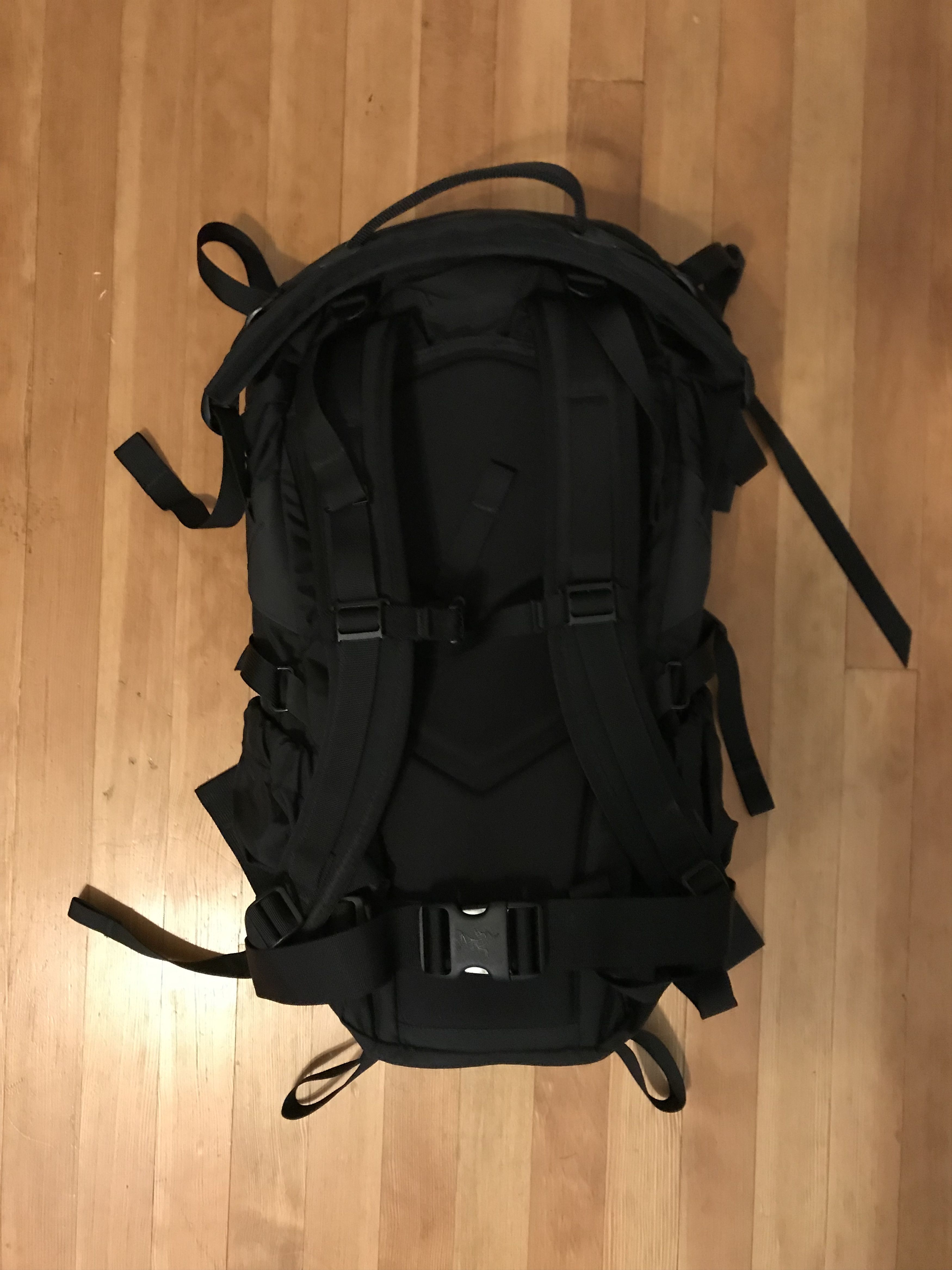 Arc'Teryx RT25 Backpack | Grailed