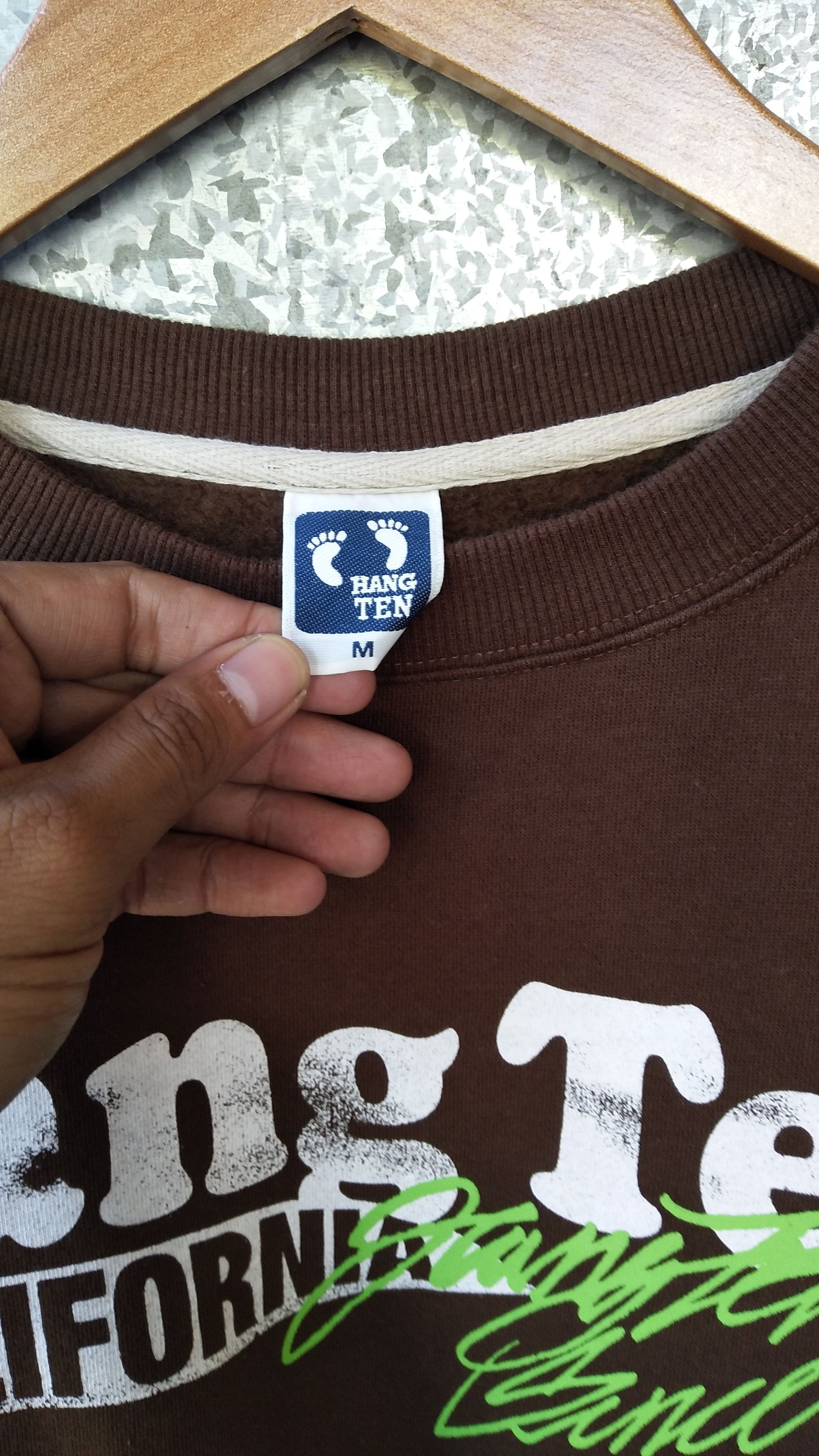 Hang Ten Vintage Hang Ten sweatshirt spell out Size US M / EU 48-50 / 2 - 3 Thumbnail