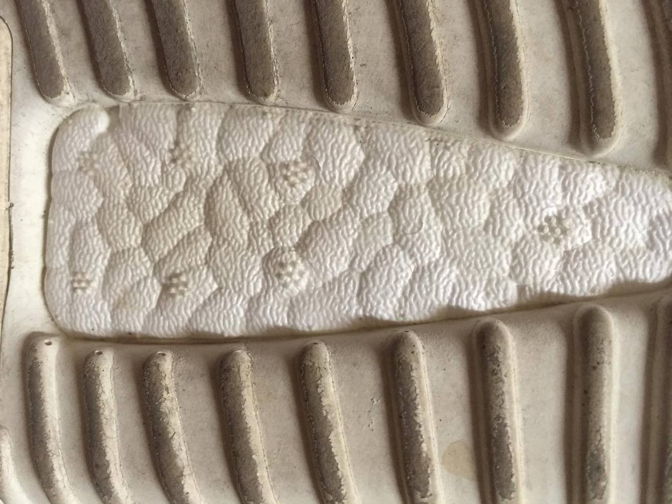 Adidas Yeezy Boost 350 US10 Size US 10 / EU 43 - 7 Preview
