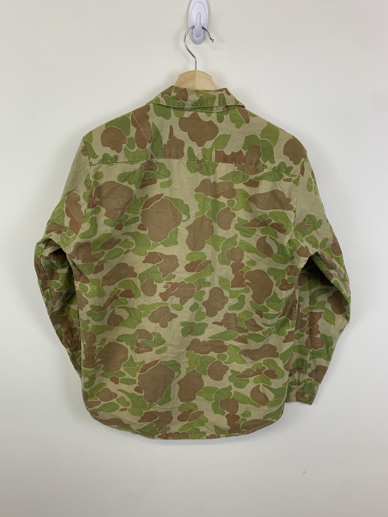 Vintage Vintage 90s Frog Camo Button Up Shirt | Grailed