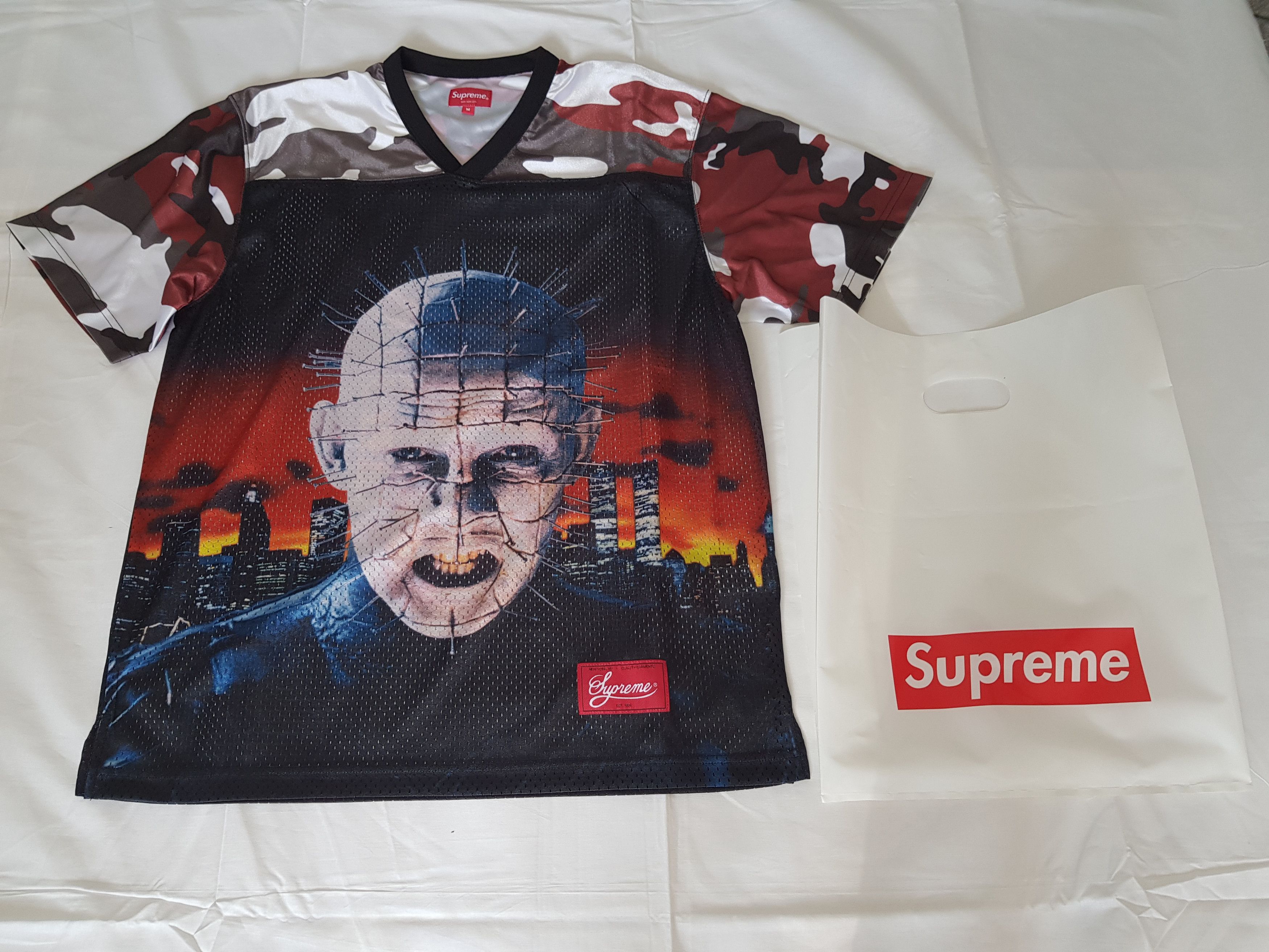 シャツ Supreme Hellraiser Football Jersey Supreme Hellraiser Football Jersey (SS18) - $128
