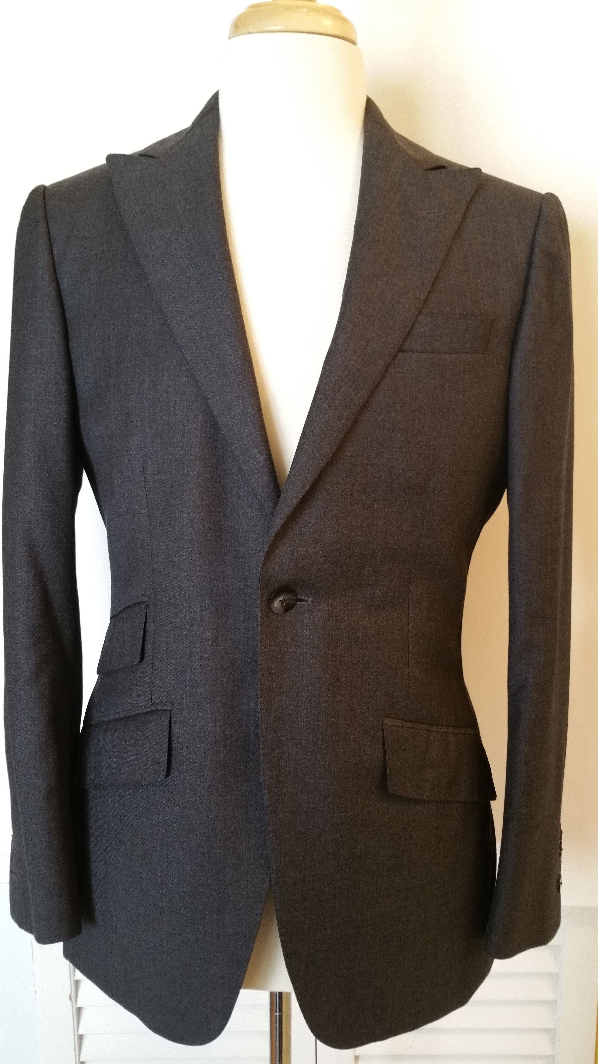 Phineas Cole Single Breasted Charcoal Gray Suit - Peak Lapel Size 36R - 1 Thumbnail