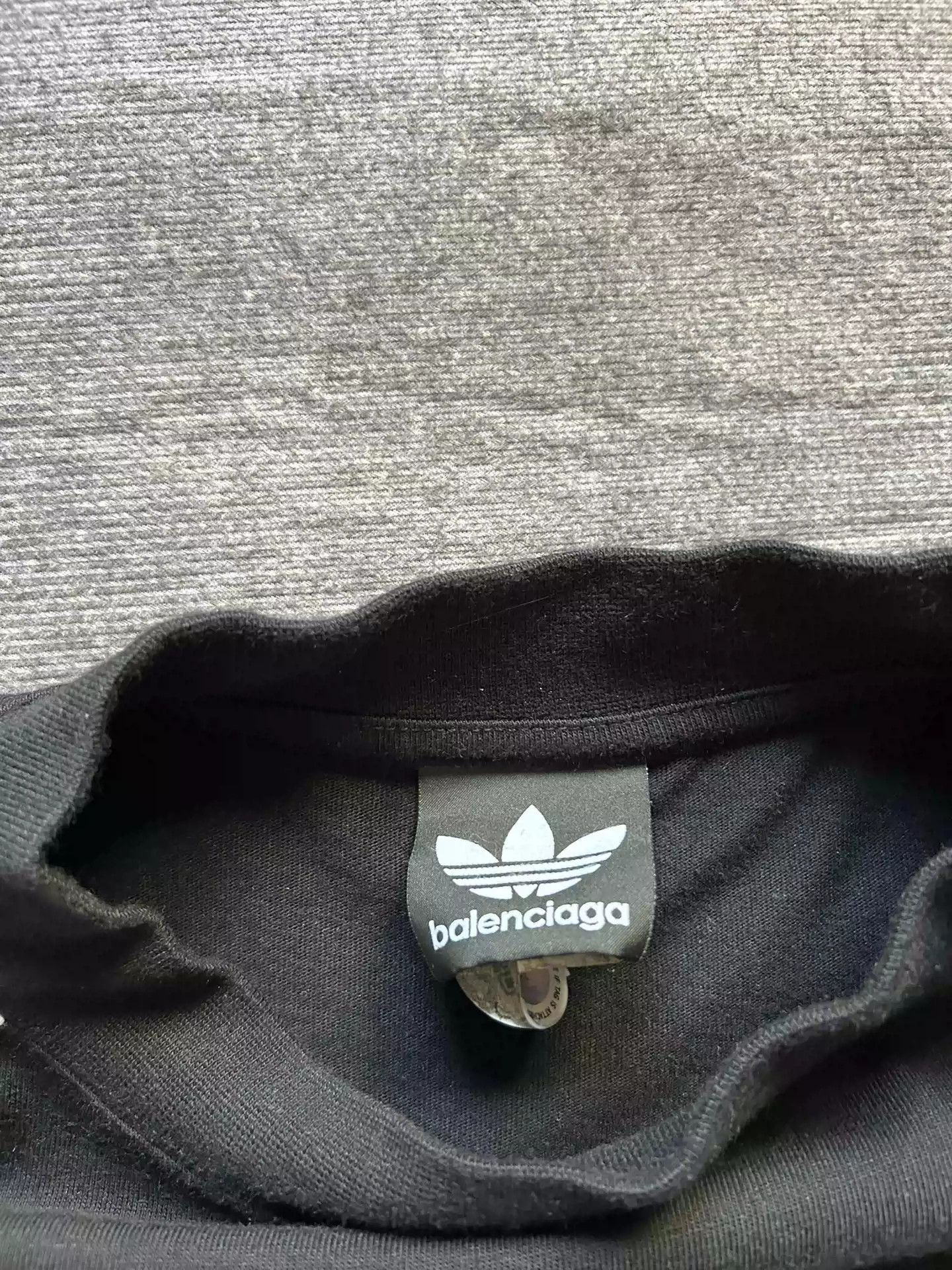 Balenciaga Balenciaga Adidas Co-short Sleeve Black Clover Size US S / EU 44-46 / 1 - 3 Thumbnail