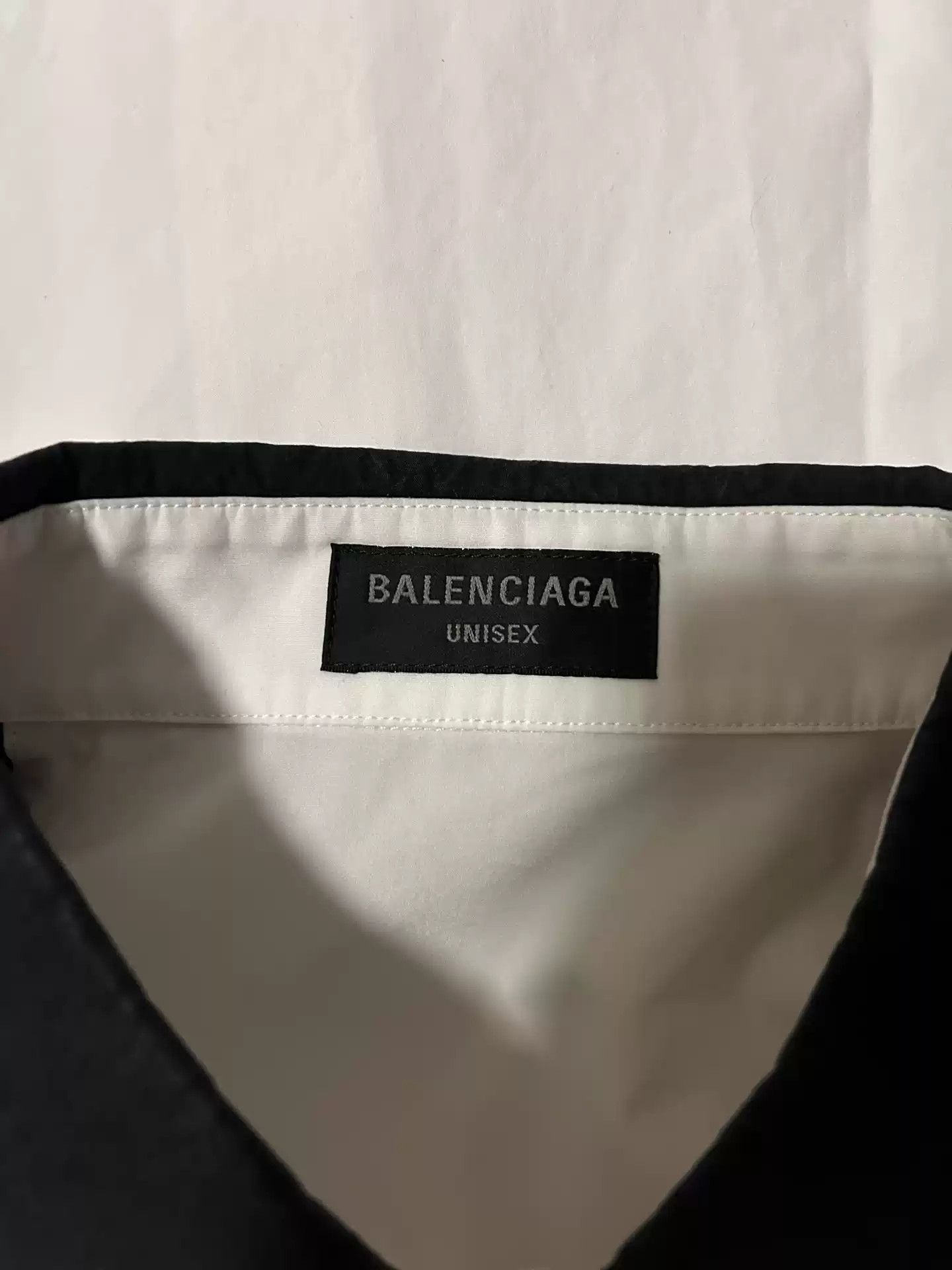 Balenciaga Balenciaga 23ss Black And White Color Contrast Explosive Embroidered Bat Shoulder Long Sleeve Shirt Size US S / EU 44-46 / 1 - 3 Thumbnail