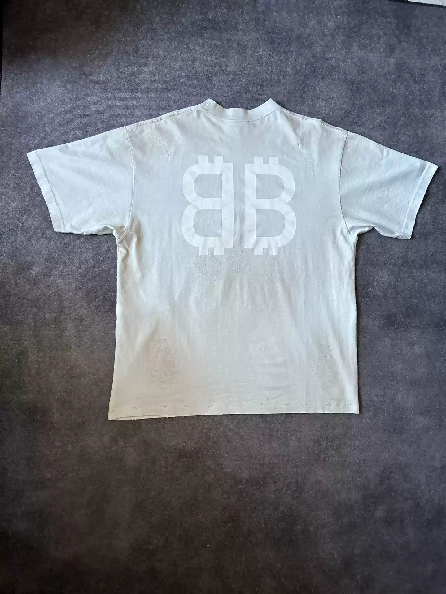 Balenciaga Balenciaga Short Sleeve Bitcoin 23fw Mud Dyed White Size US S / EU 44-46 / 1 - 2 Thumbnail
