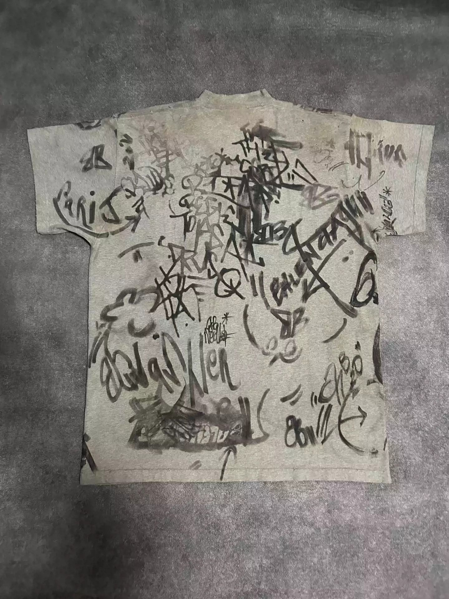 Balenciaga Balenciaga Manchester United Show 23SS Mud Dyed To Do Old Grey Graffiti Manchester United Velcro Destruction Short Sleeve Size US S / EU 44-46 / 1 - 2 Thumbnail