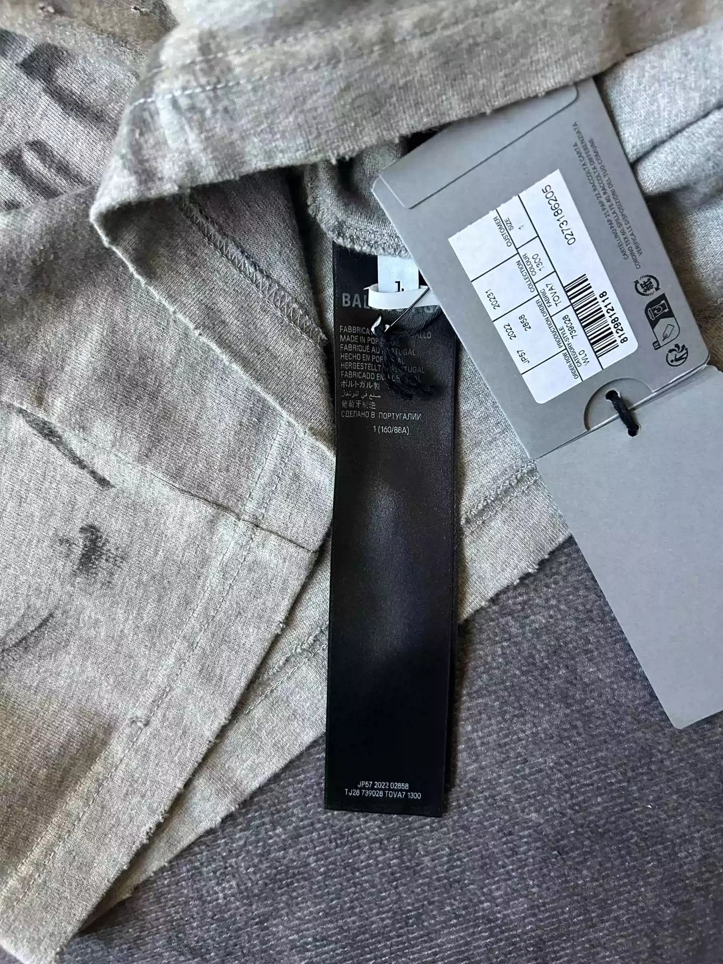 Balenciaga Balenciaga Manchester United Show 23SS Mud Dyed To Do Old Grey Graffiti Manchester United Velcro Destruction Short Sleeve Size US S / EU 44-46 / 1 - 4 Thumbnail